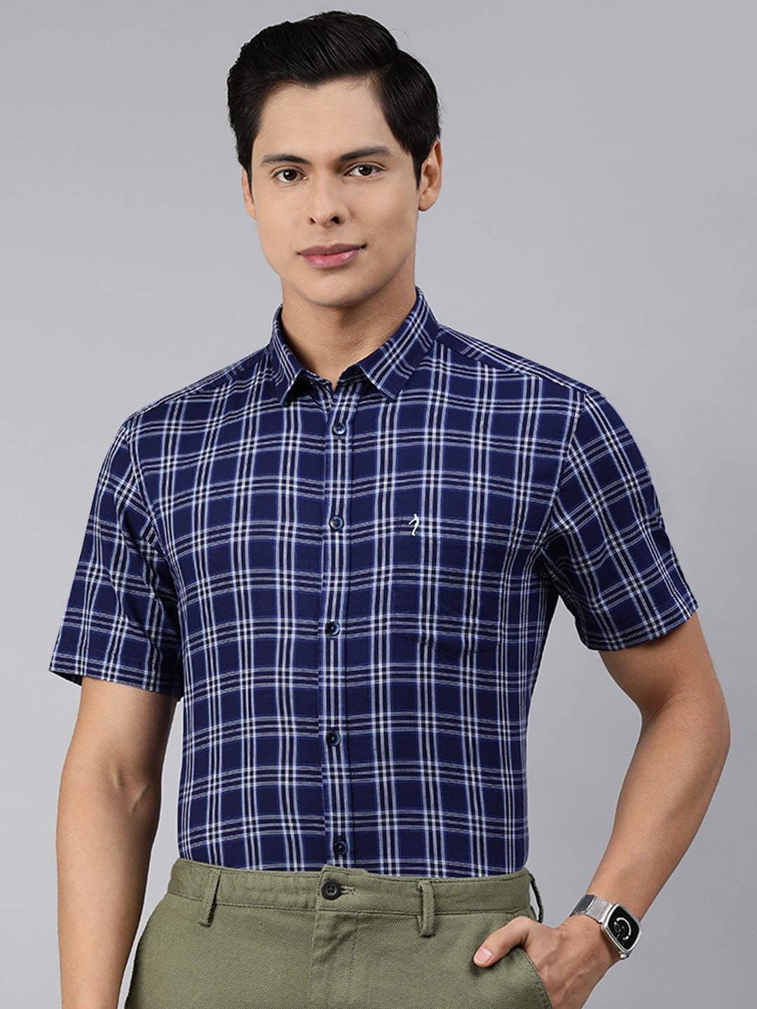 

Indian Terrain Men Navy Blue Slim Fit Pure Cotton Tartan Checked Formal Shirt