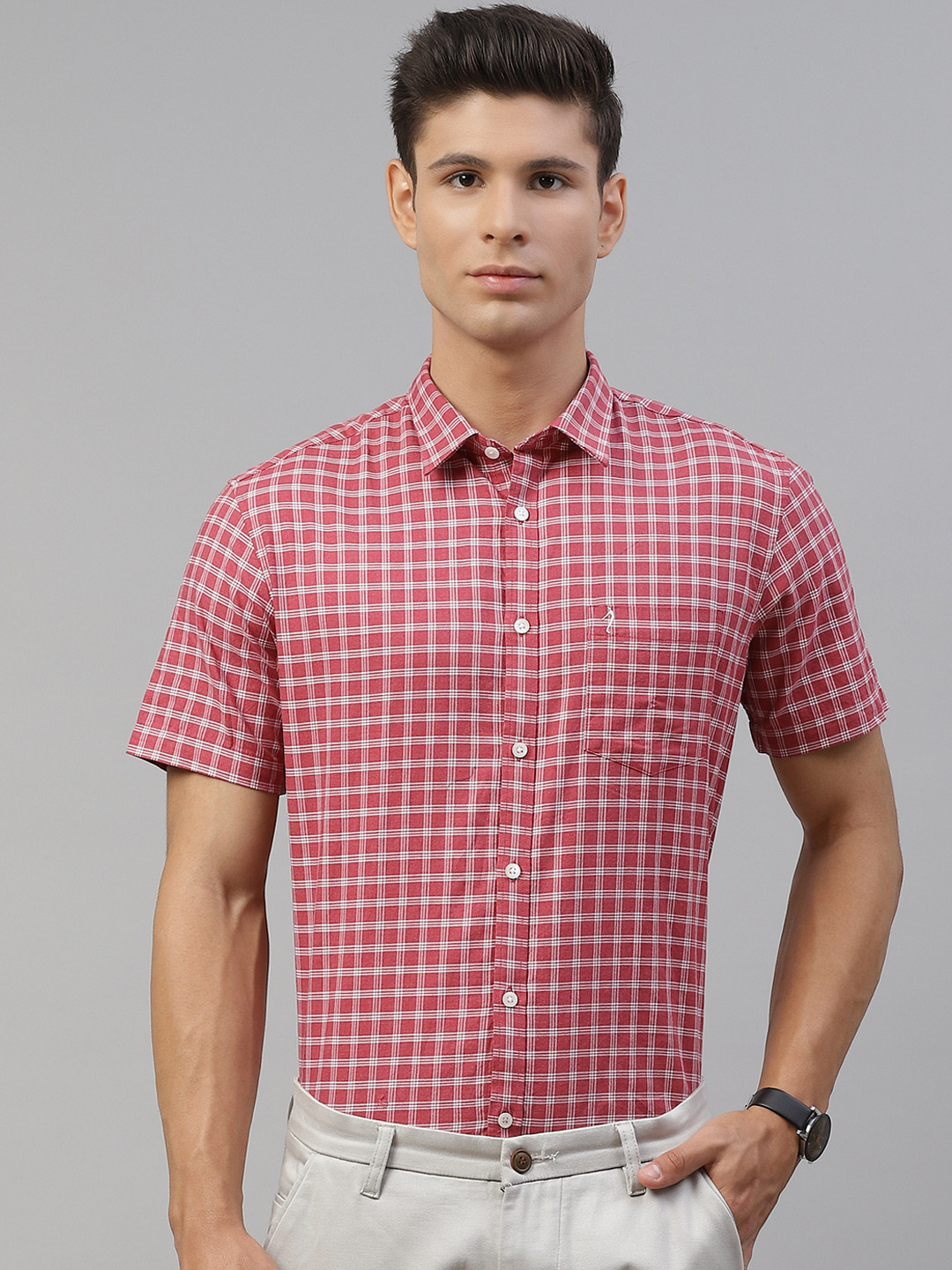 

Indian Terrain Men Rust Red & White Slim Fit Checked Pure Cotton Smart Casual Shirt