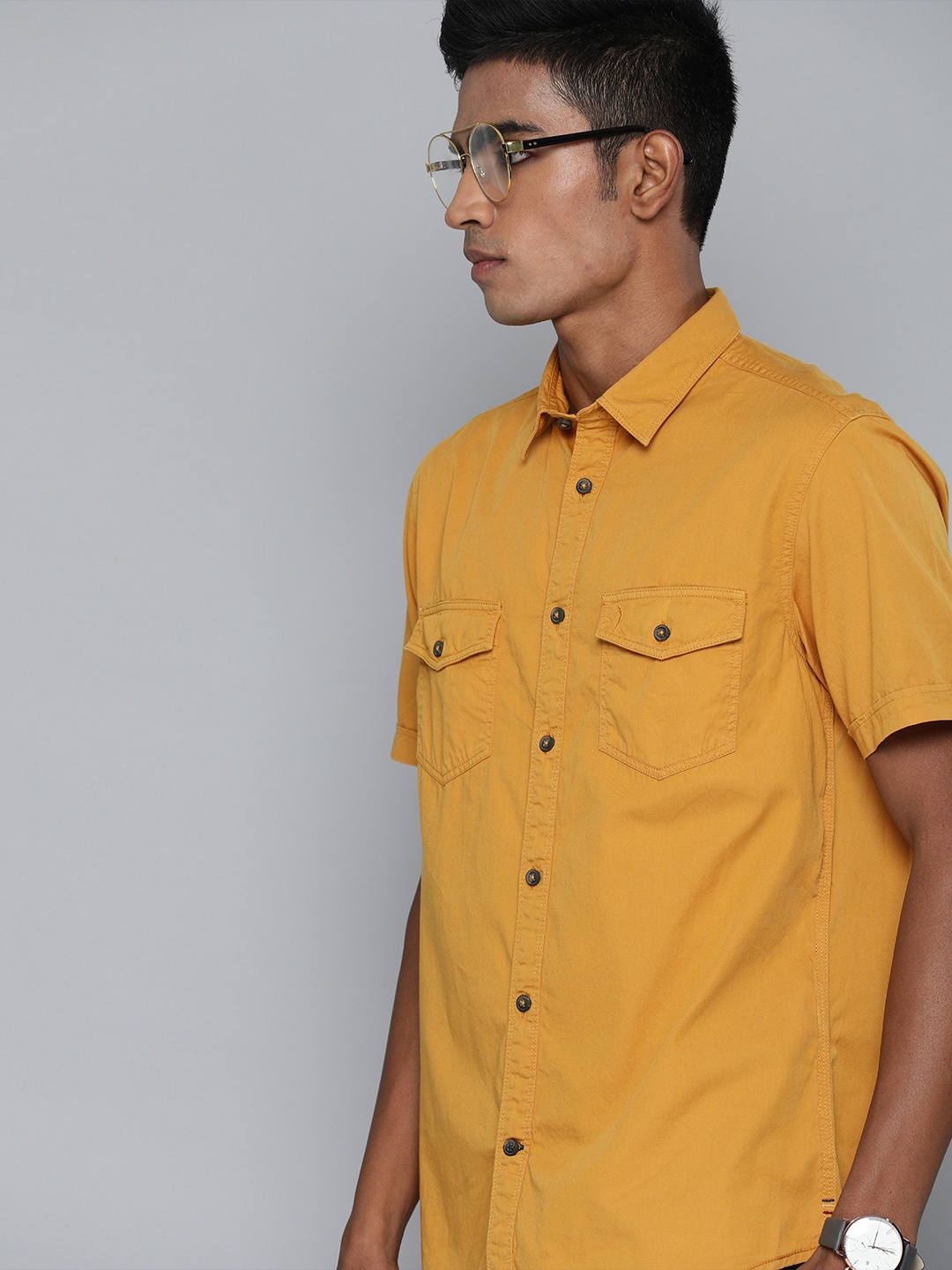 

Indian Terrain Men Yellow Solid Slim Fit Casual Shirt