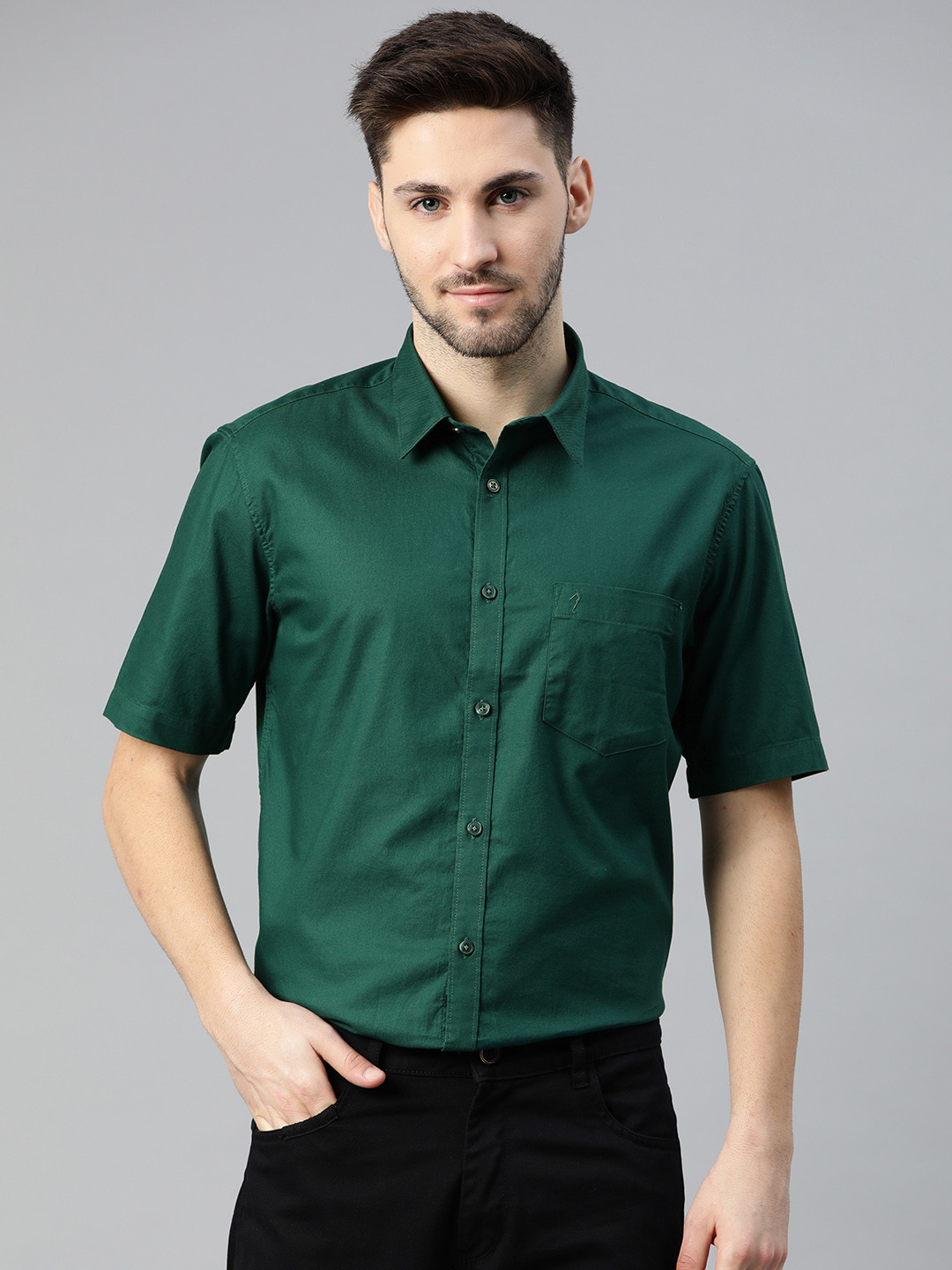 

Indian Terrain Men Green Pure Cotton Slim Fit Casual Shirt