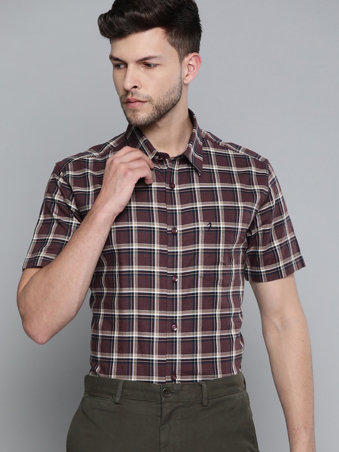 

Indian Terrain Men Burgundy Pure Cotton Slim Fit Tartan Checks Checked Casual Shirt