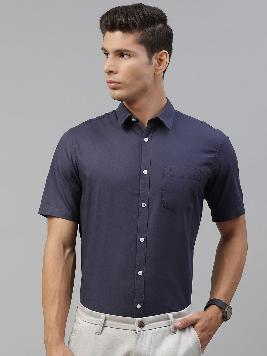 

Indian Terrain Men Navy Blue Slim Fit Pure Cotton Smart Casual Shirt