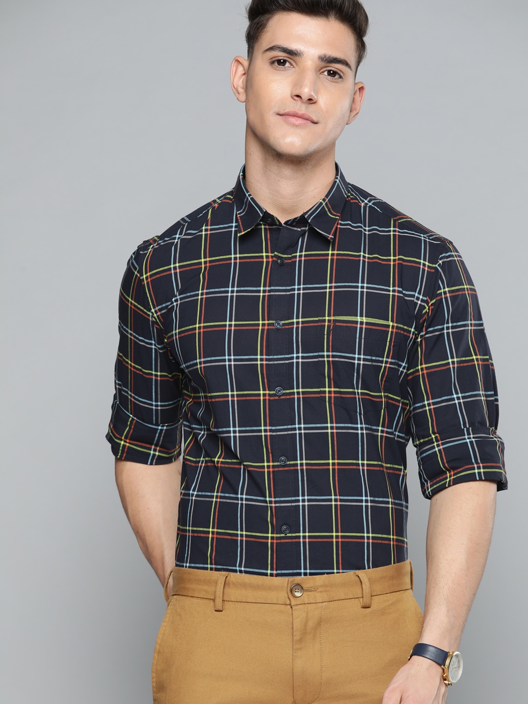 

Indian Terrain Men Navy Blue Slim Fit Checked Casual Shirt