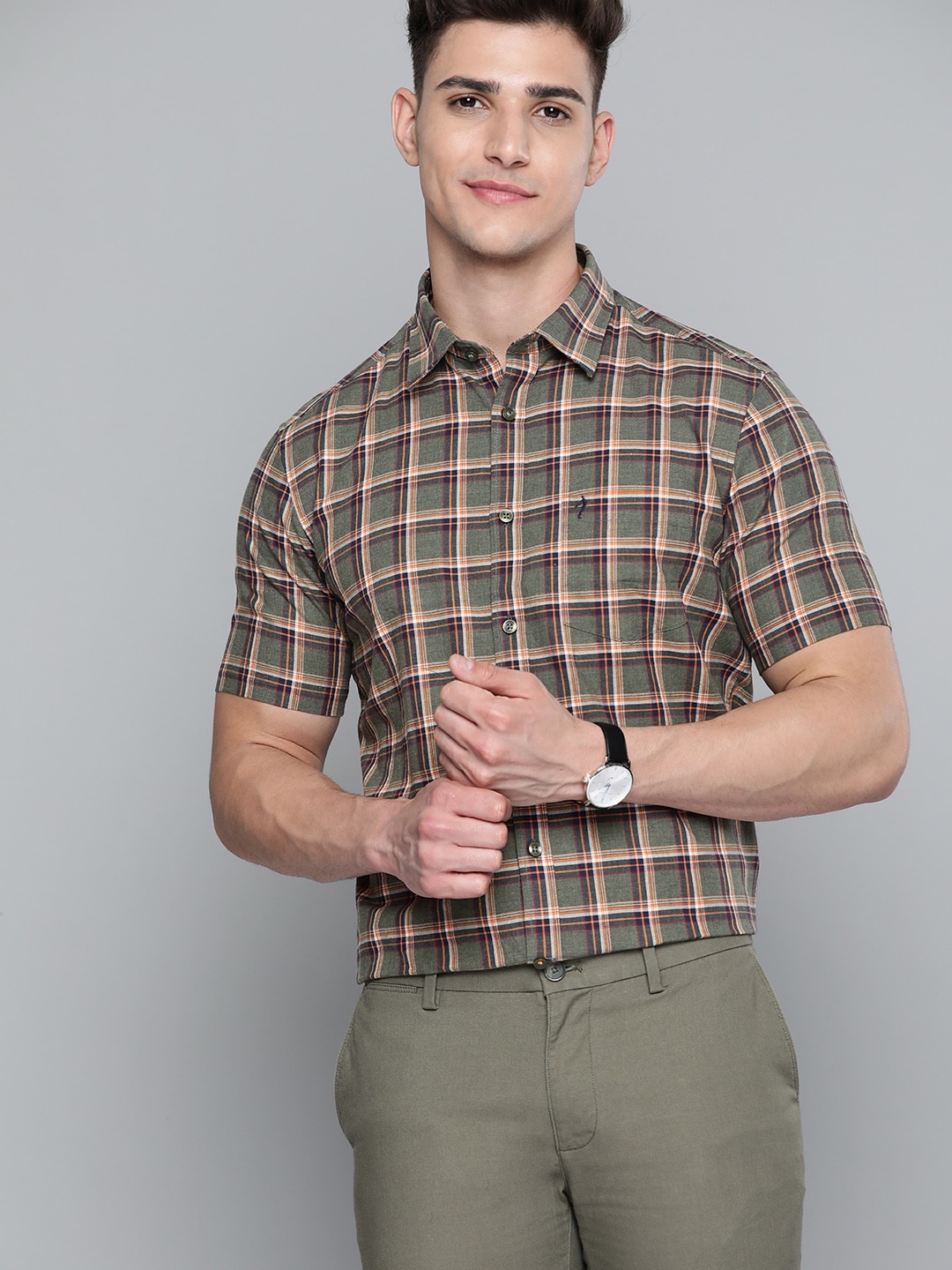 

Indian Terrain Men Green & Orange Pure Cotton Slim Fit Checked Casual Shirt