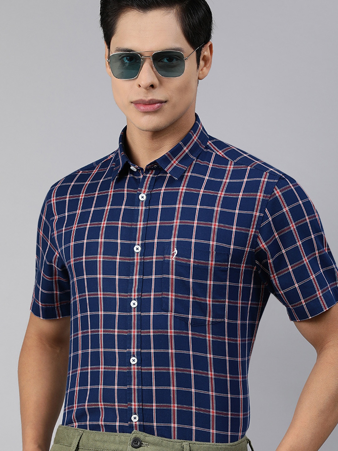 

Indian Terrain Men Navy Blue Slim Fit Pure Cotton Tartan Checks Checked Formal Shirt