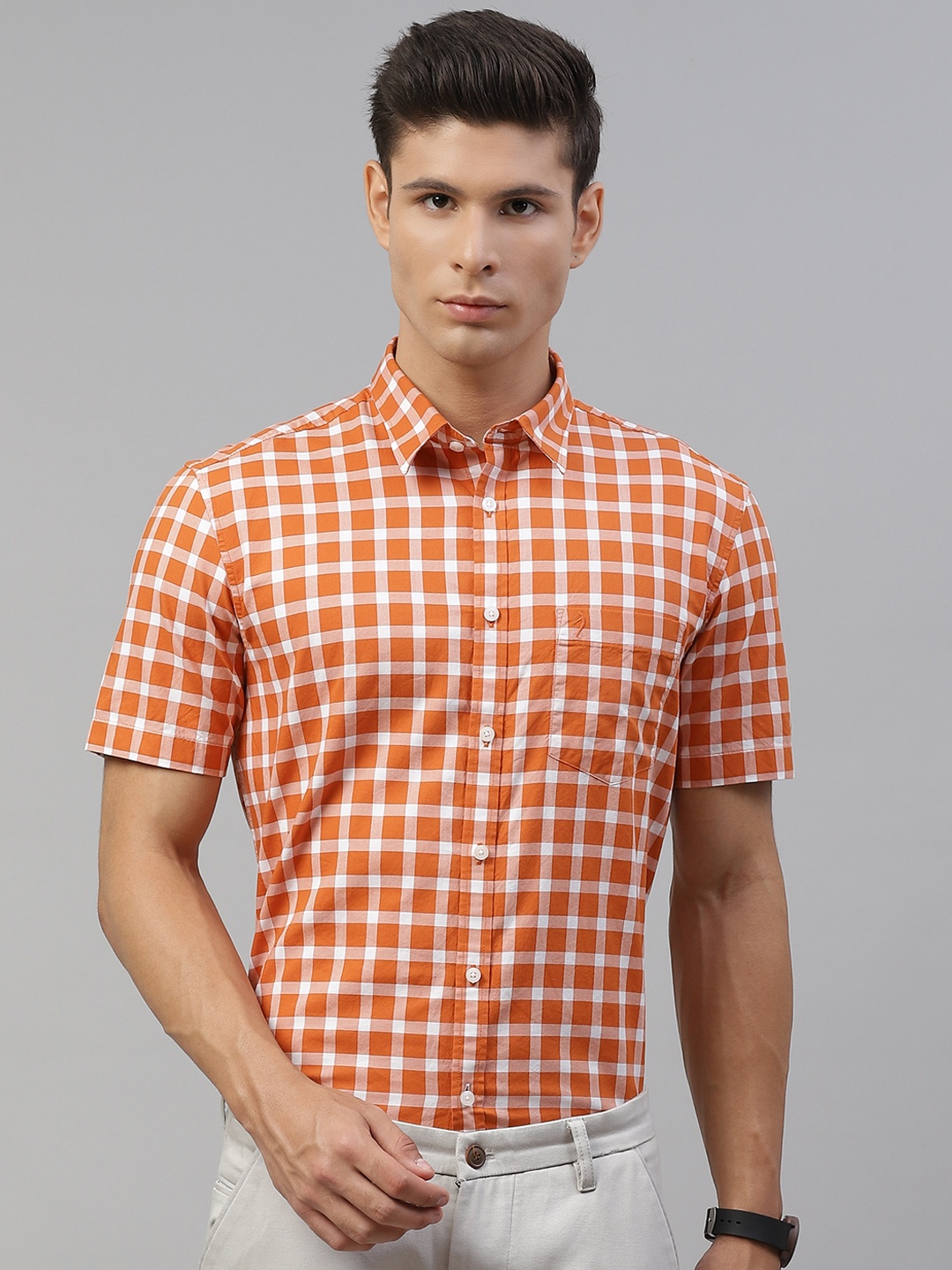 

Indian Terrain Men Orange Slim Fit Pure Cotton Windowpane Checked Casual Shirt
