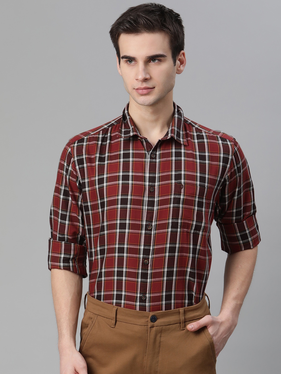

Indian Terrain Men Maroon & Brown Pure Cotton Slim Fit Checked Casual Shirt