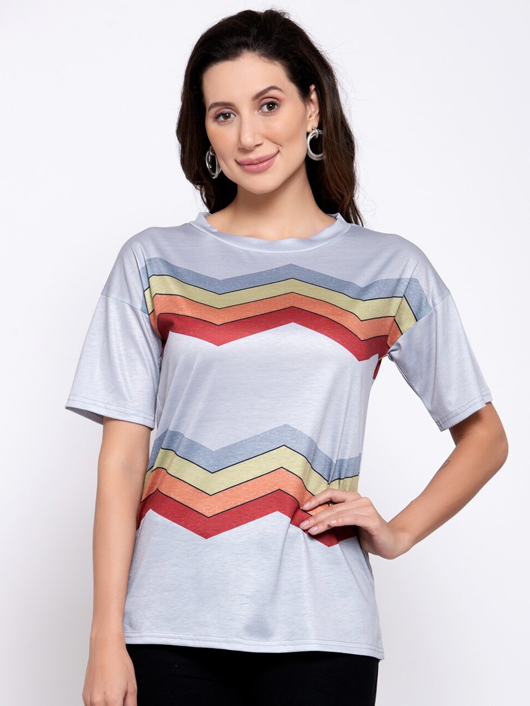 

iki chic Women Grey Printed Round Neck T-shirt