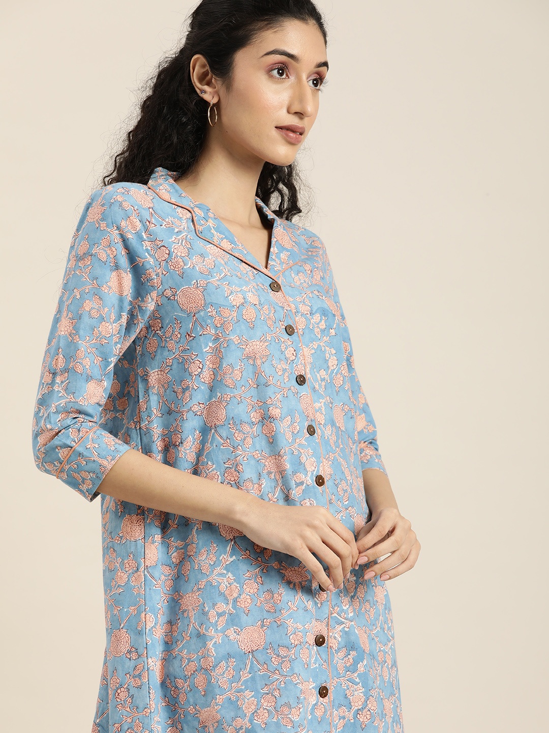 

Taavi Women Blue & Peach-Coloured Sanganeri Hand Block Print Pure Cotton Nightdress