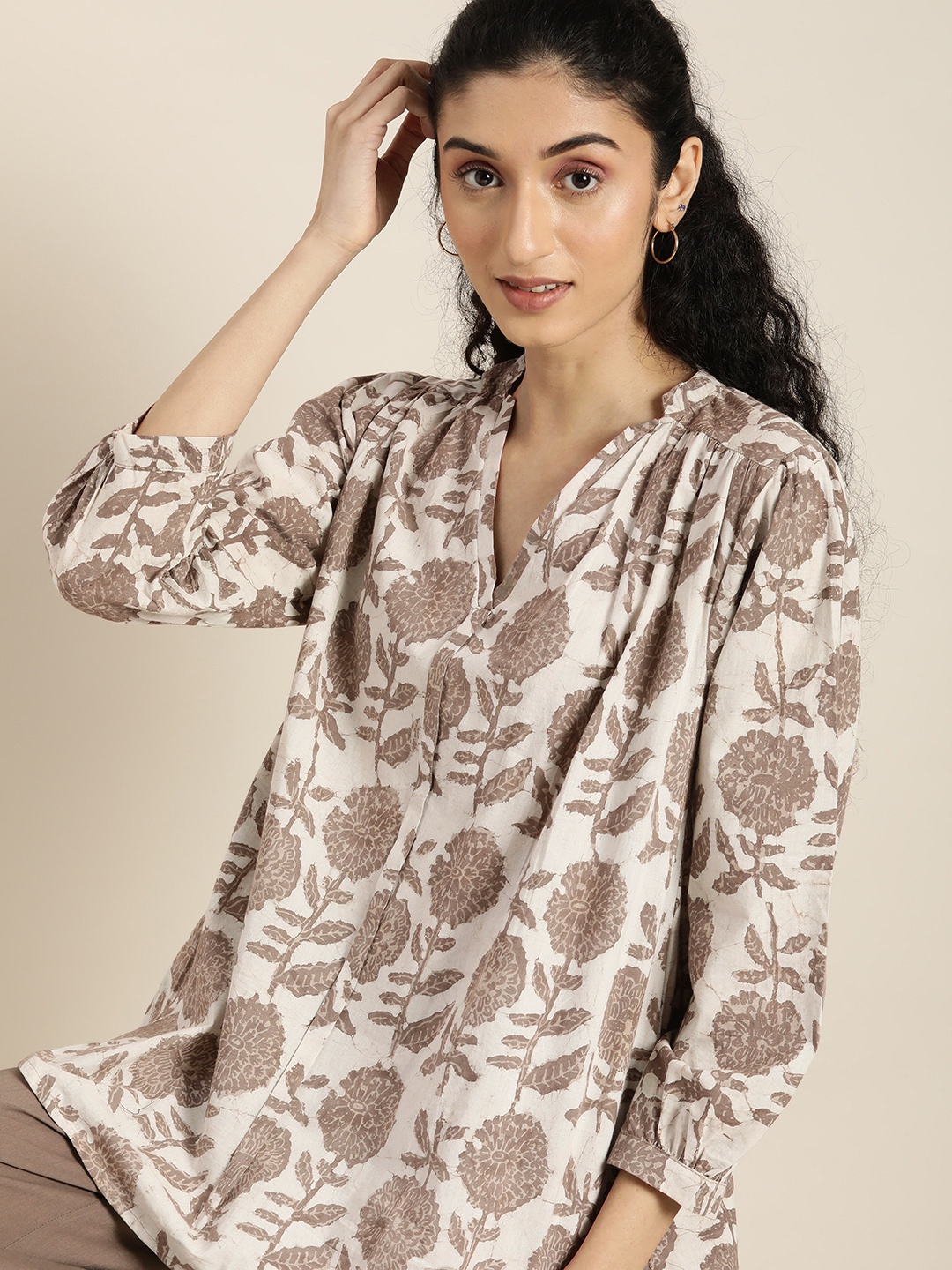 

Taavi Women White & Brown Bagru Hand Block Print Pyjamas Set