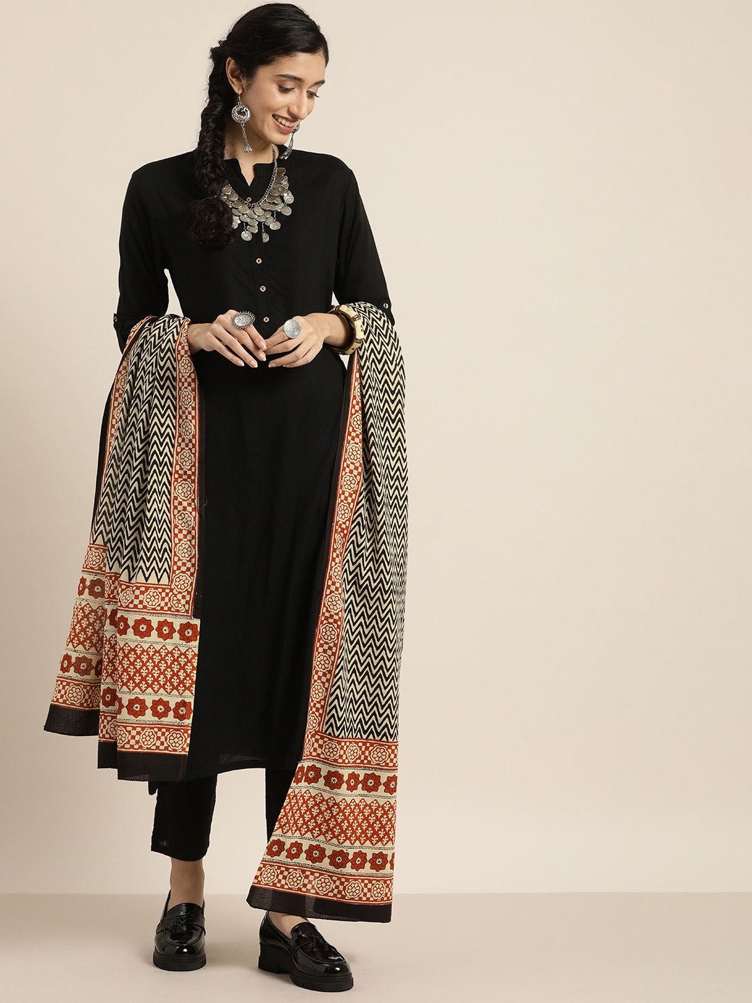 

Taavi Bagru Hand Block Print Pure Cotton Sustainable Dupatta, Beige