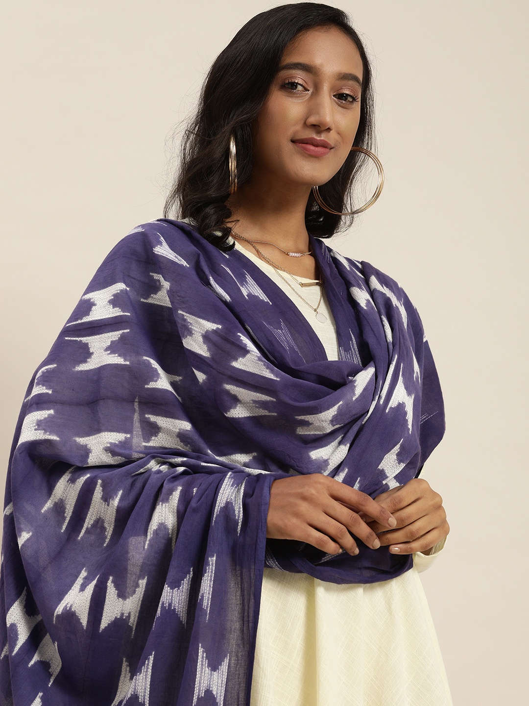 

Taavi Women Brown & Off White Pure Cotton Bagru Print Dupatta, Navy blue