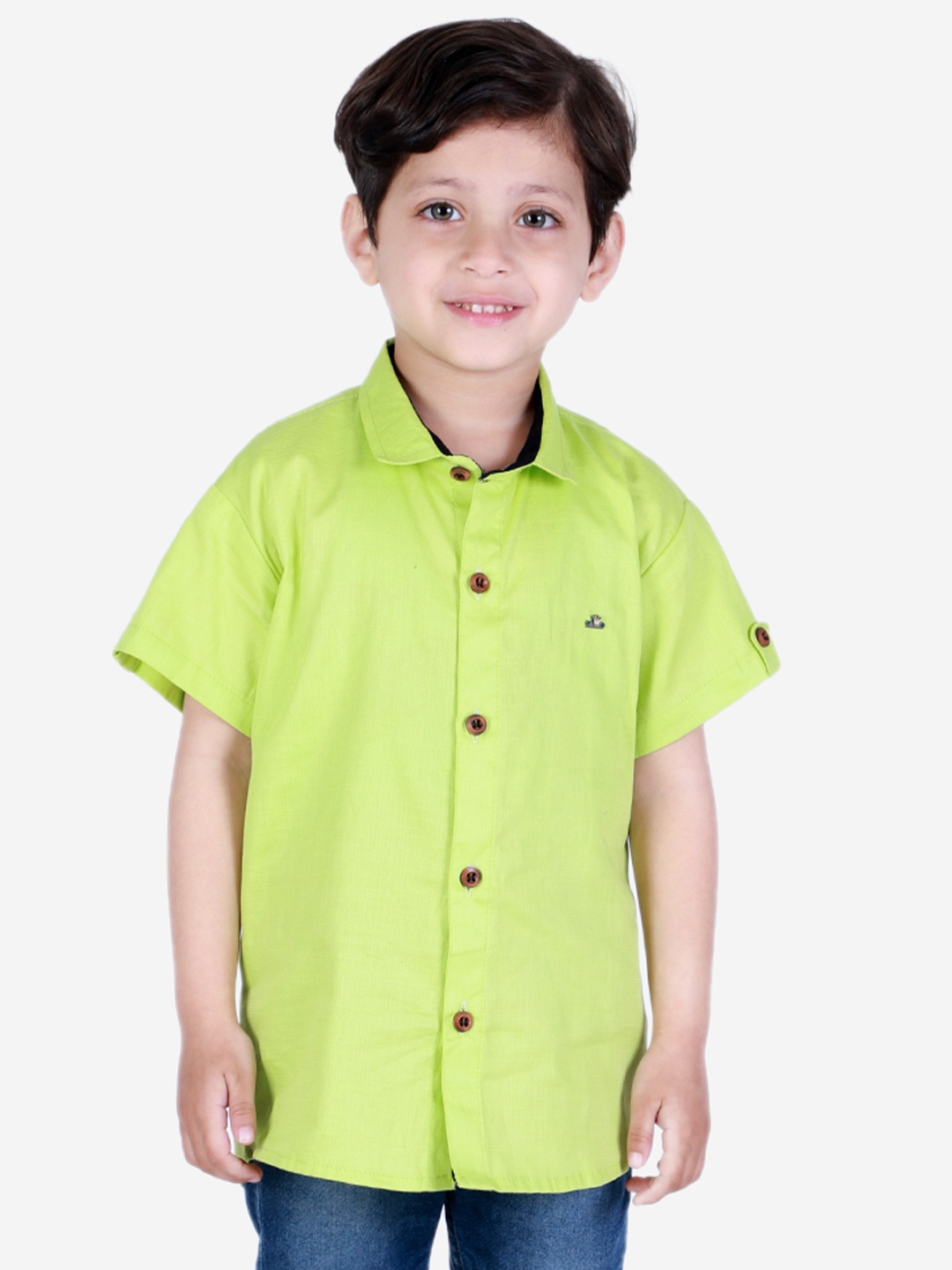 

Superminis Boys Green Solid Cotton Casual Shirt