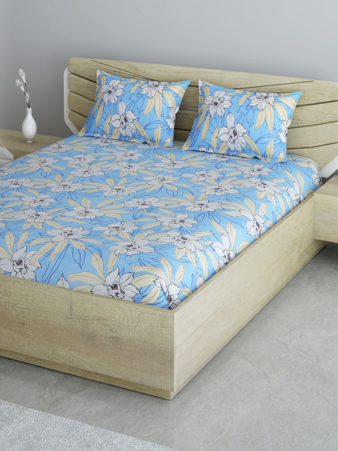 

Aura Blue & Beige Floral 144 TC GSM 120 Queen Bedsheet with 2 Pillow Covers