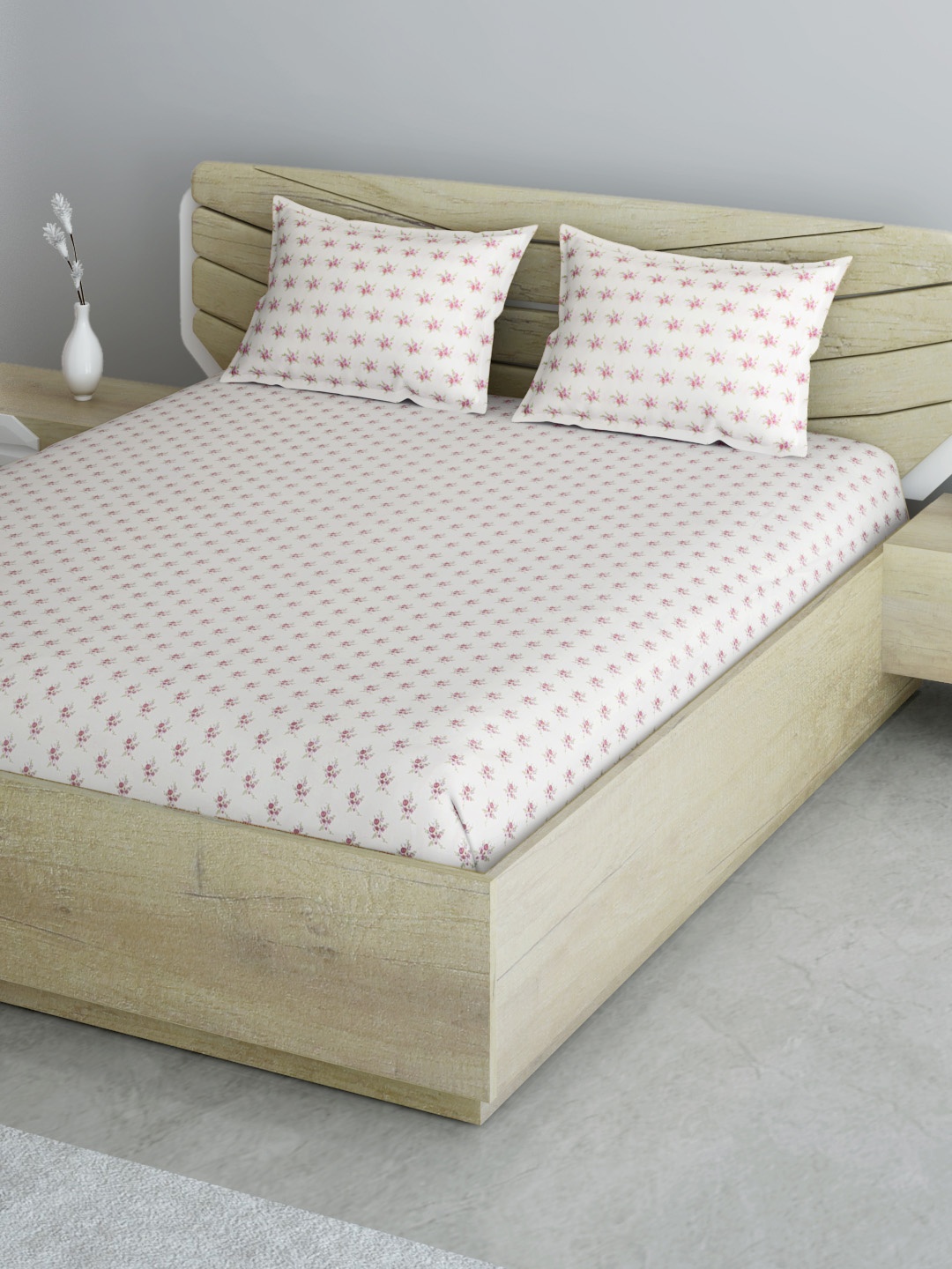 

Aura White & Pink Floral 144 TC GSM 120 Queen Bedsheet with 2 Pillow Covers