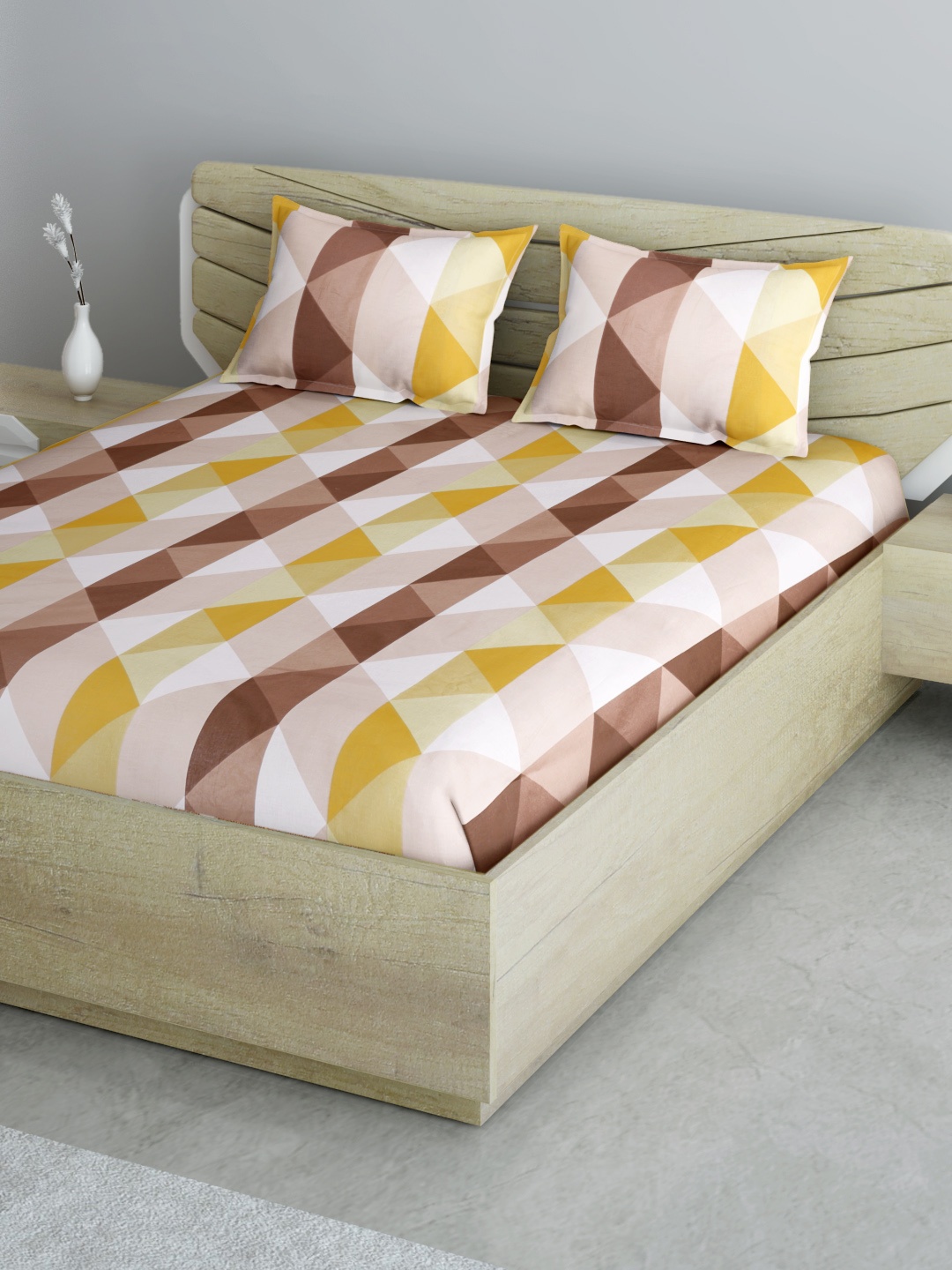 

Aura Brown & Yellow Cotton Geometric 144 TC Double Queen Bedsheet with 2 Pillow Covers