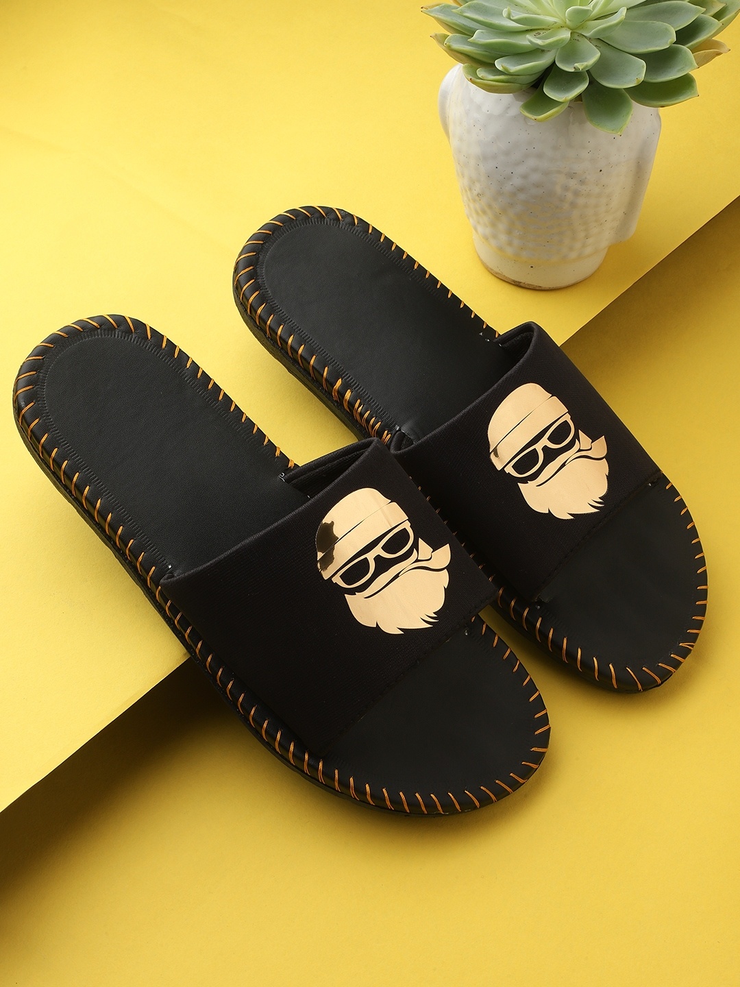 

Pampy Angel Men Black & Gold-Toned Printed Water Resistant Sliders