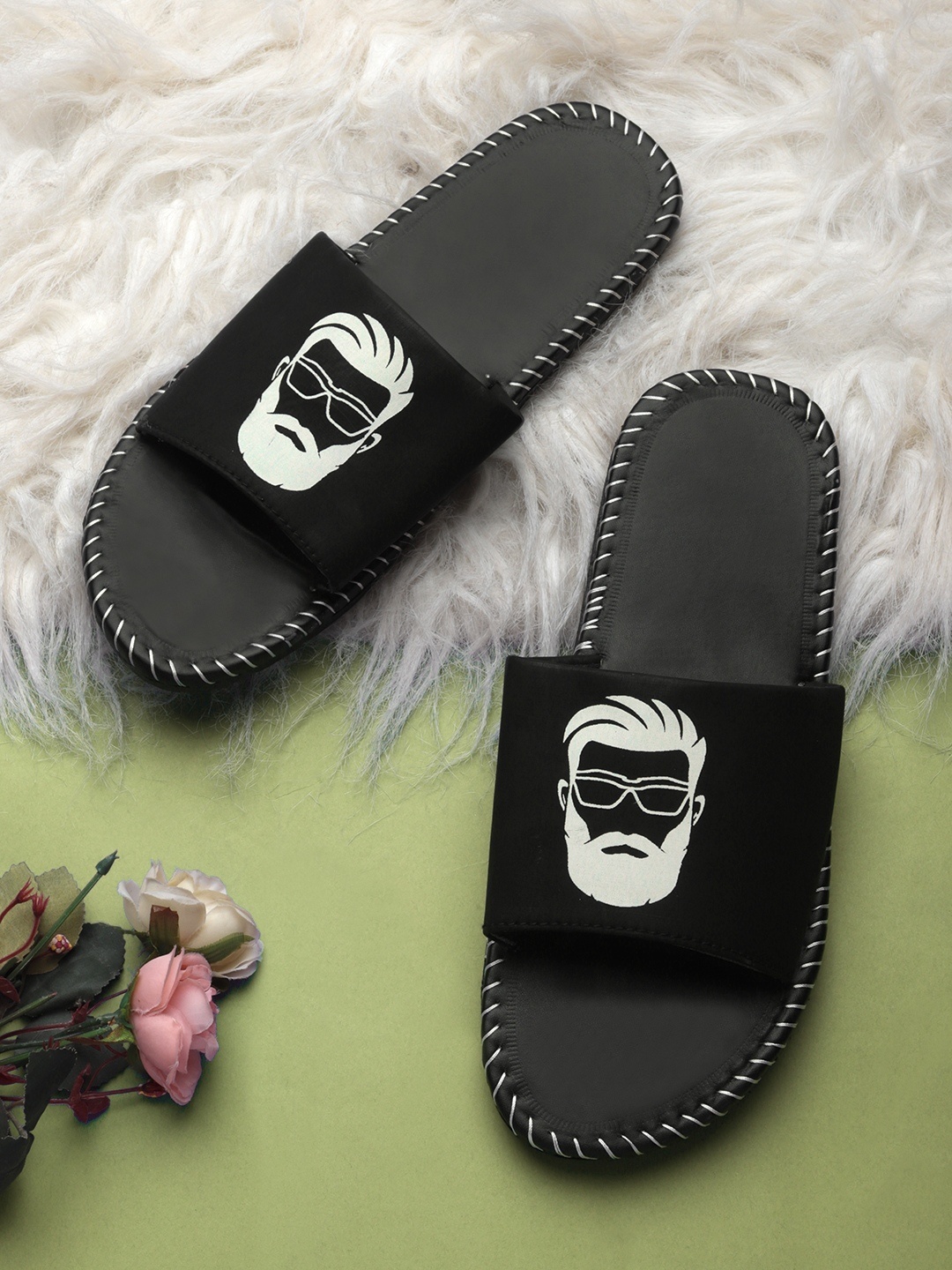 

Pampy Angel Men Black & White Water Resistant Printed Sliders