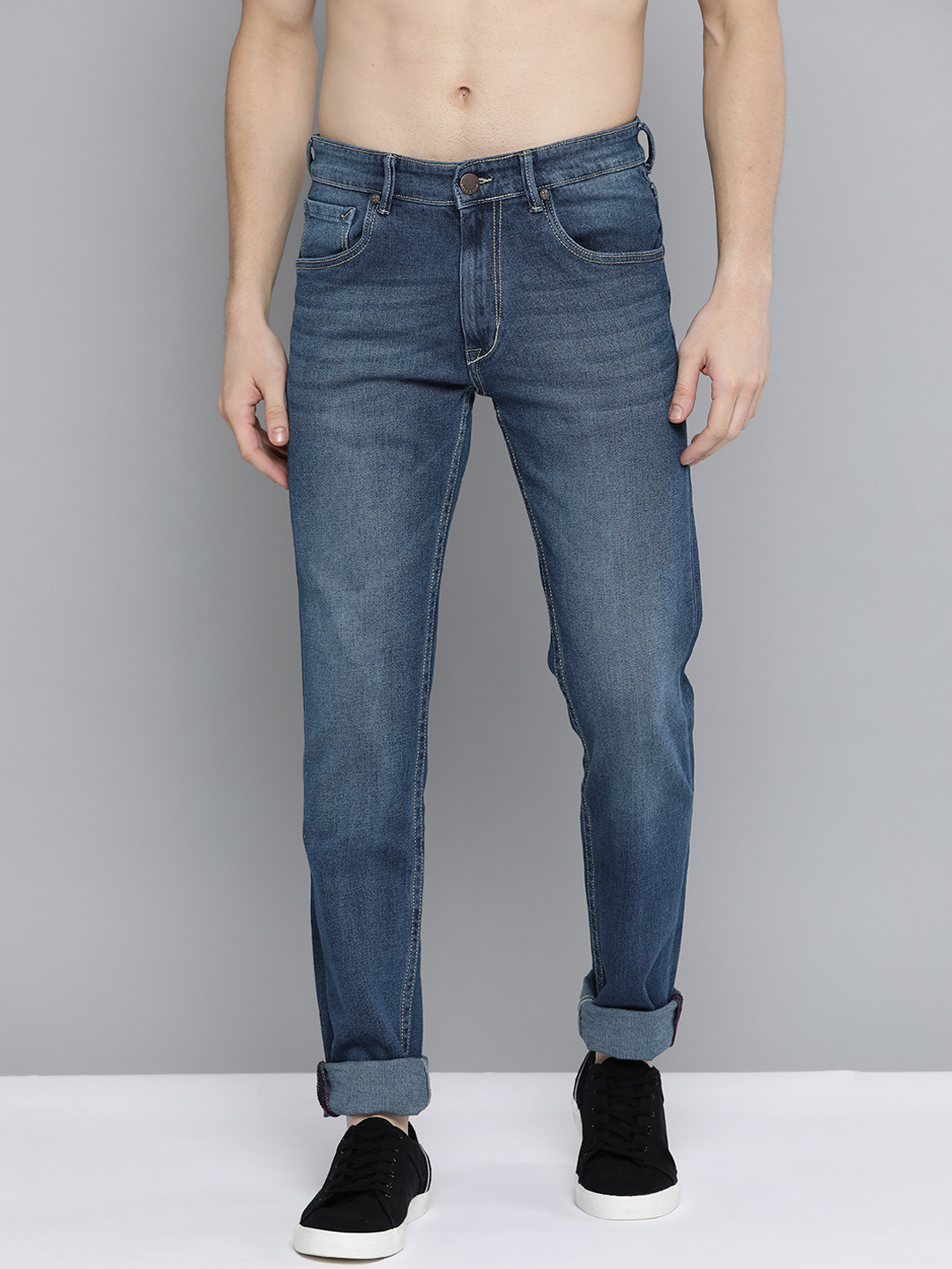 

HERE&NOW Men Navy Blue Light Fade Stretchable Slim Fit Jeans