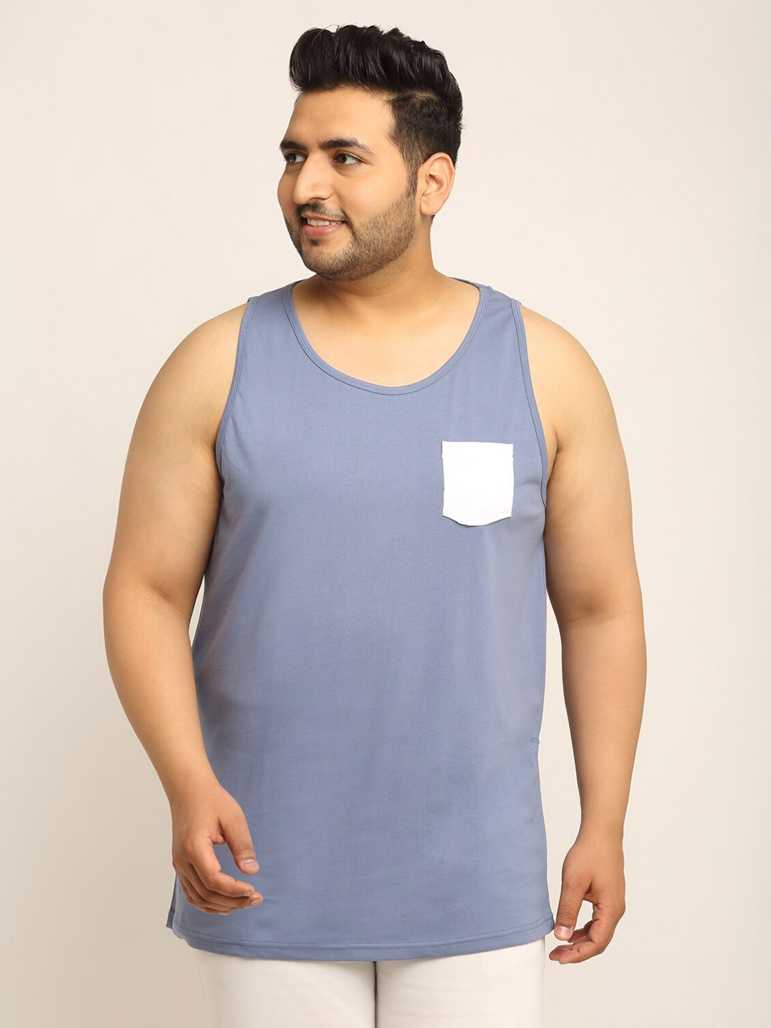 

Rodzen Men Blue Solid Round Neck T-shirt