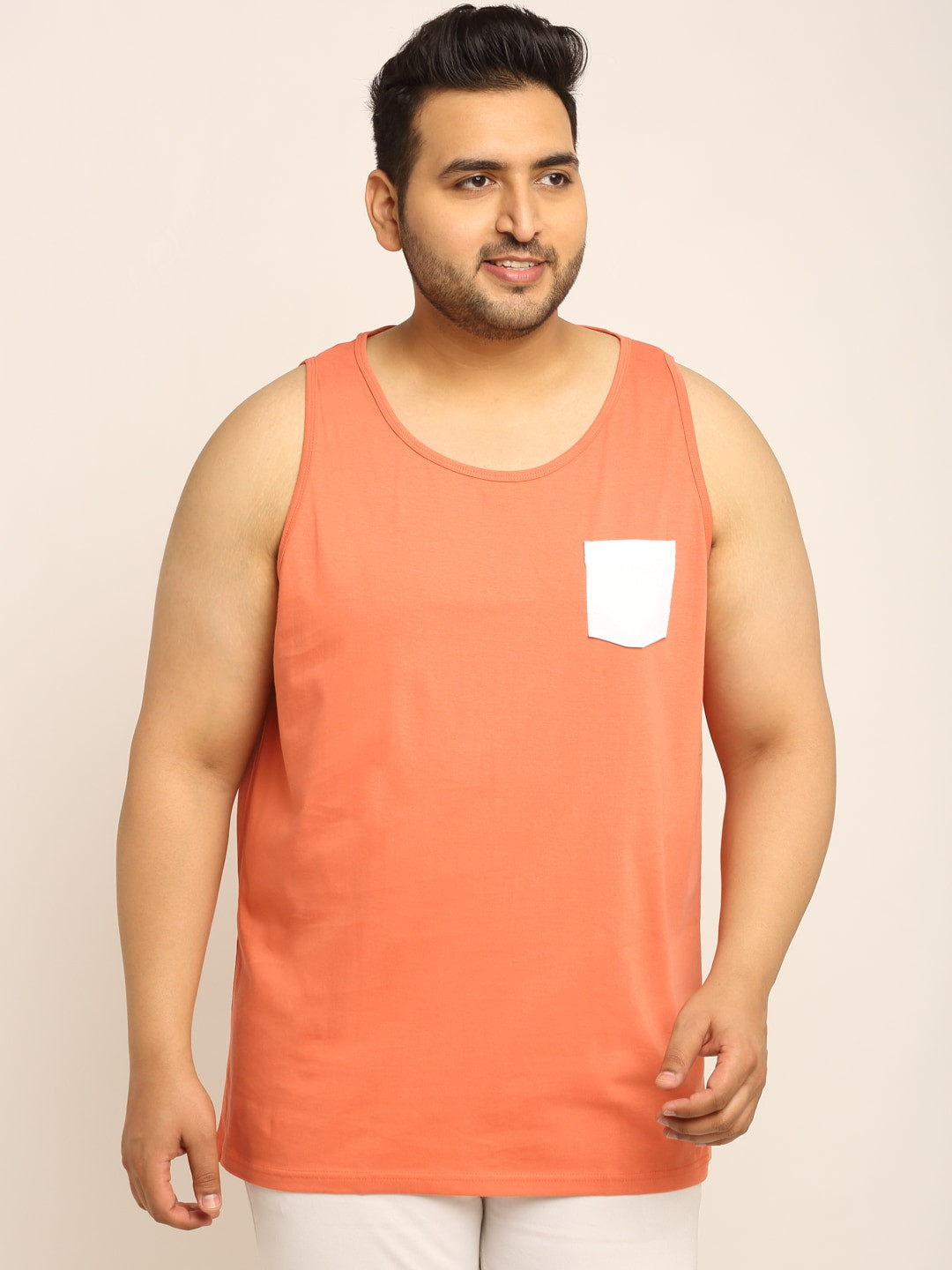 

Rodzen Men Orange Solid Round Neck T-shirt