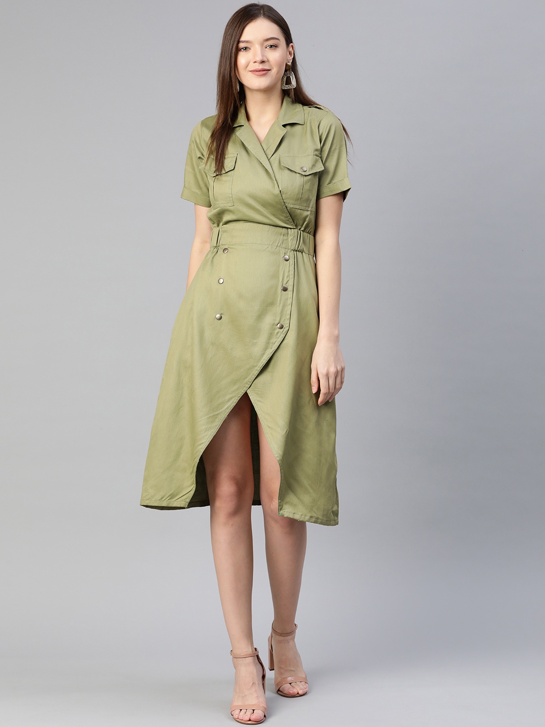 

Pluss Elegant Green Solid Ruched Dress