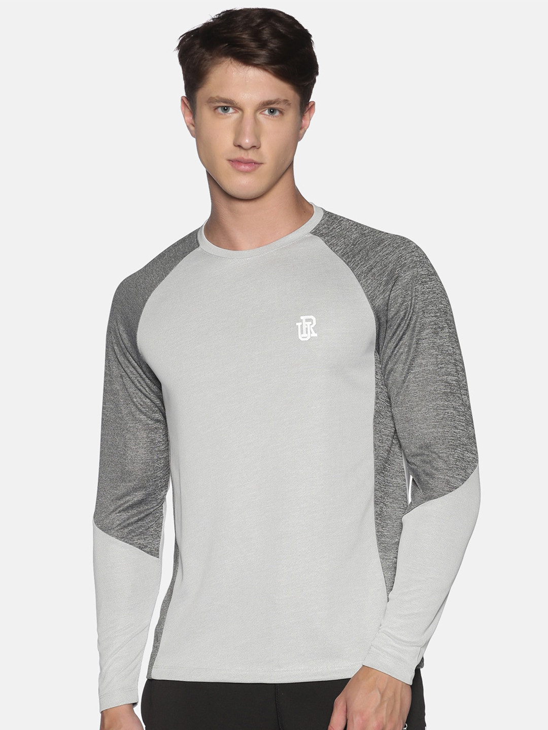 

UrGear Men Grey Melange Colourblocked Round Neck T-shirt