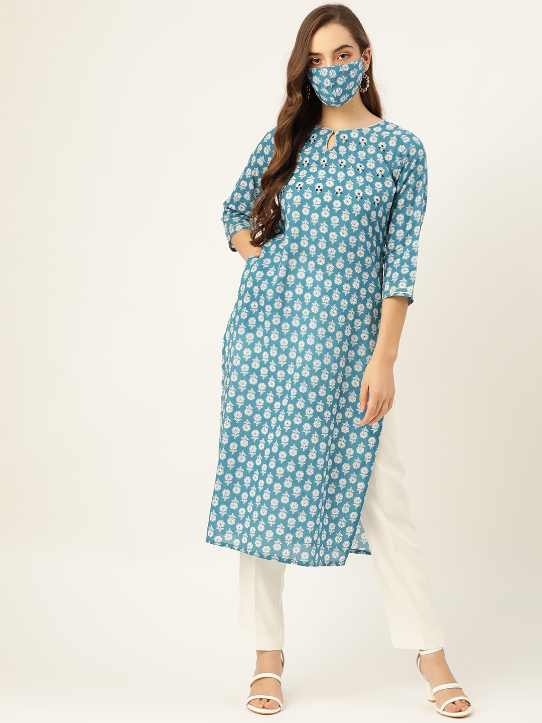 

Maaesa Women Blue & White Ethnic Motifs Printed Keyhole Neck Pure Cotton Kurta