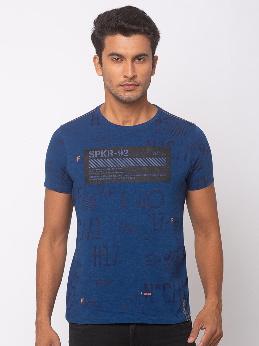 

SPYKAR Men Blue Printed Round Neck T-shirt
