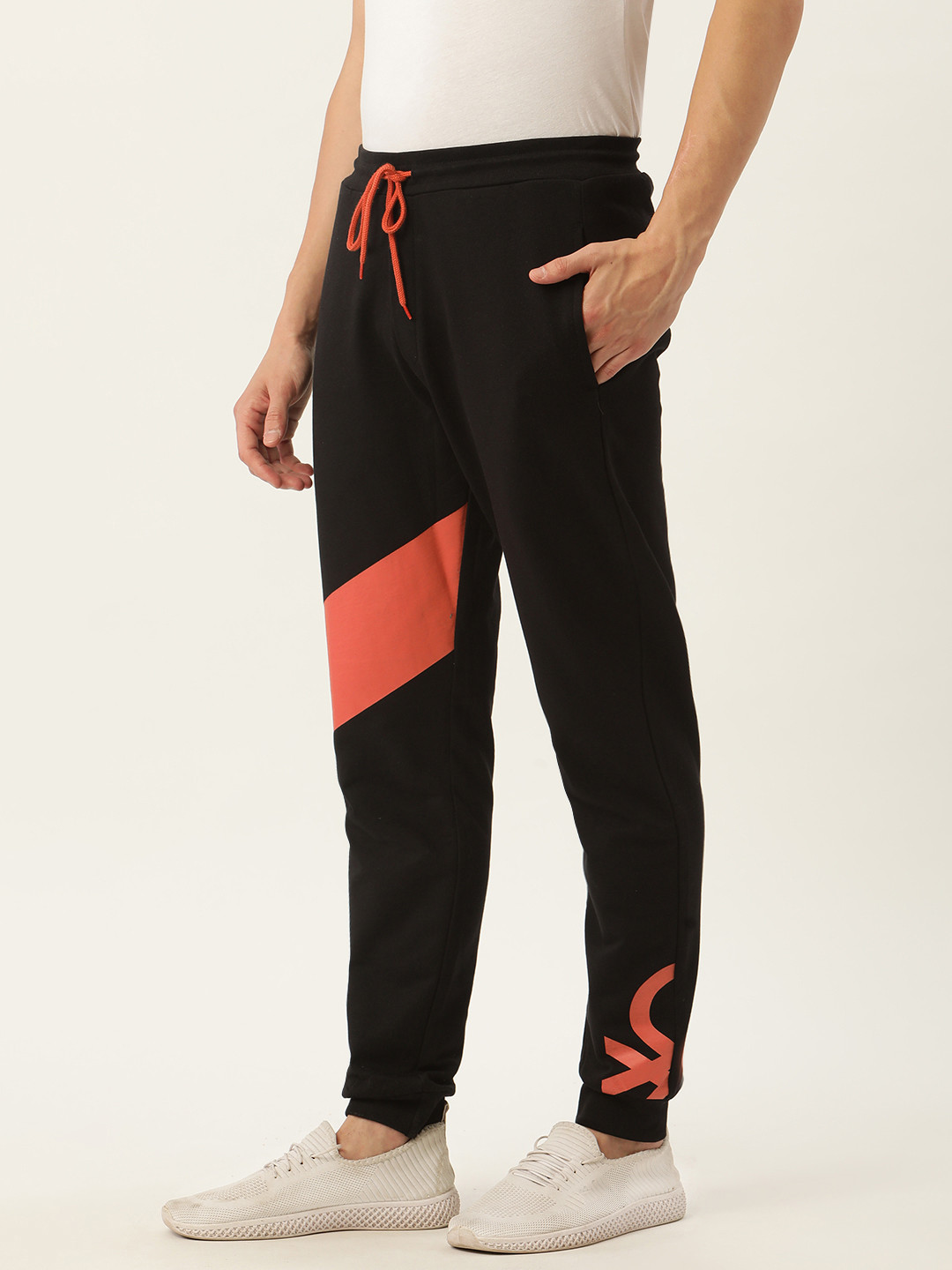 

United Colors of Benetton Men Black & Rust Orange Pure Cotton Brand Logo Print Joggers