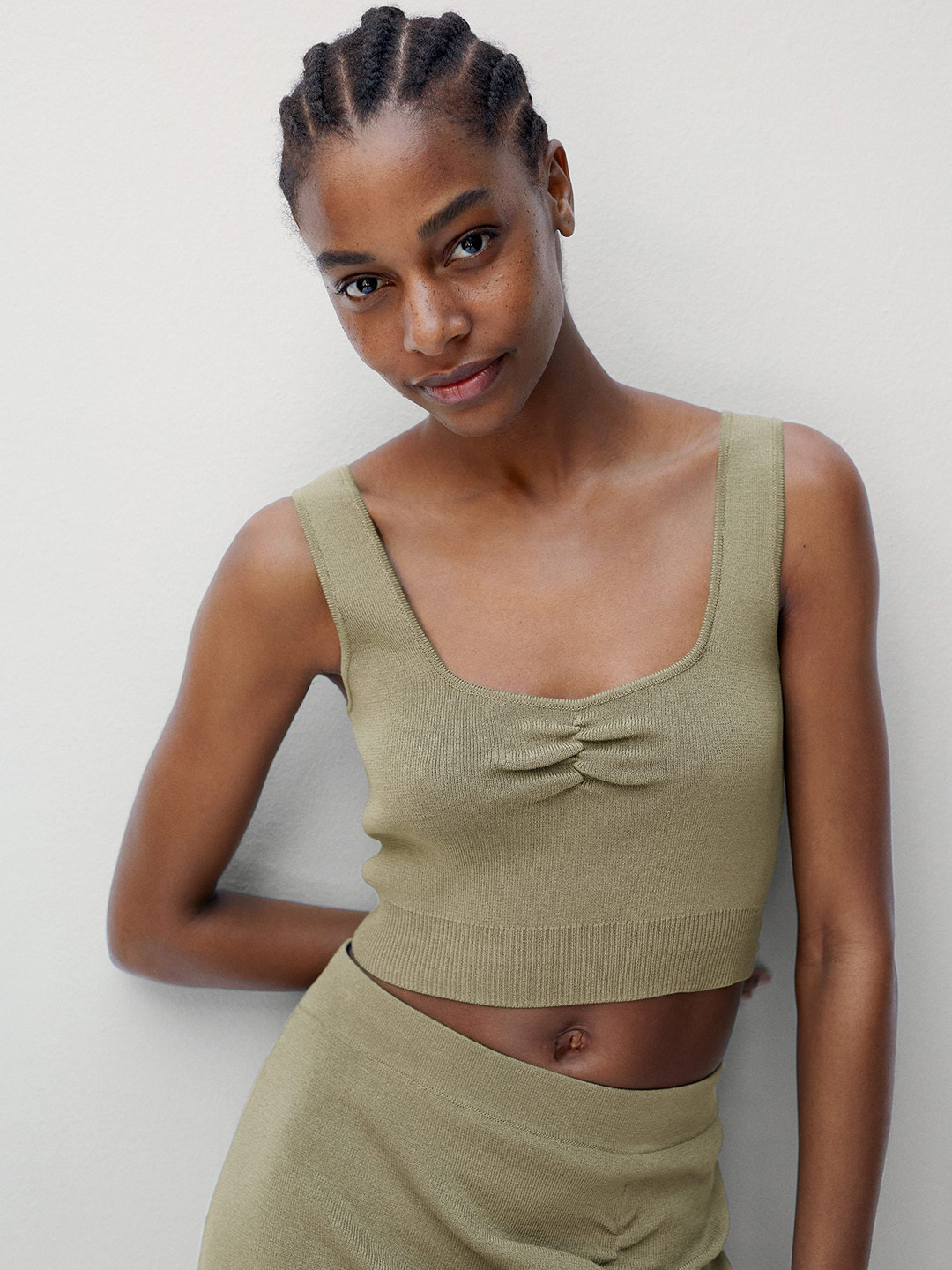 

MANGO Green Fitted Crop Top
