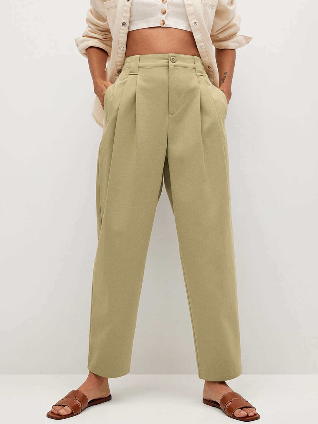 

MANGO Women Khaki Solid Pure Cotton Pleated Sustainable Regular Trousers