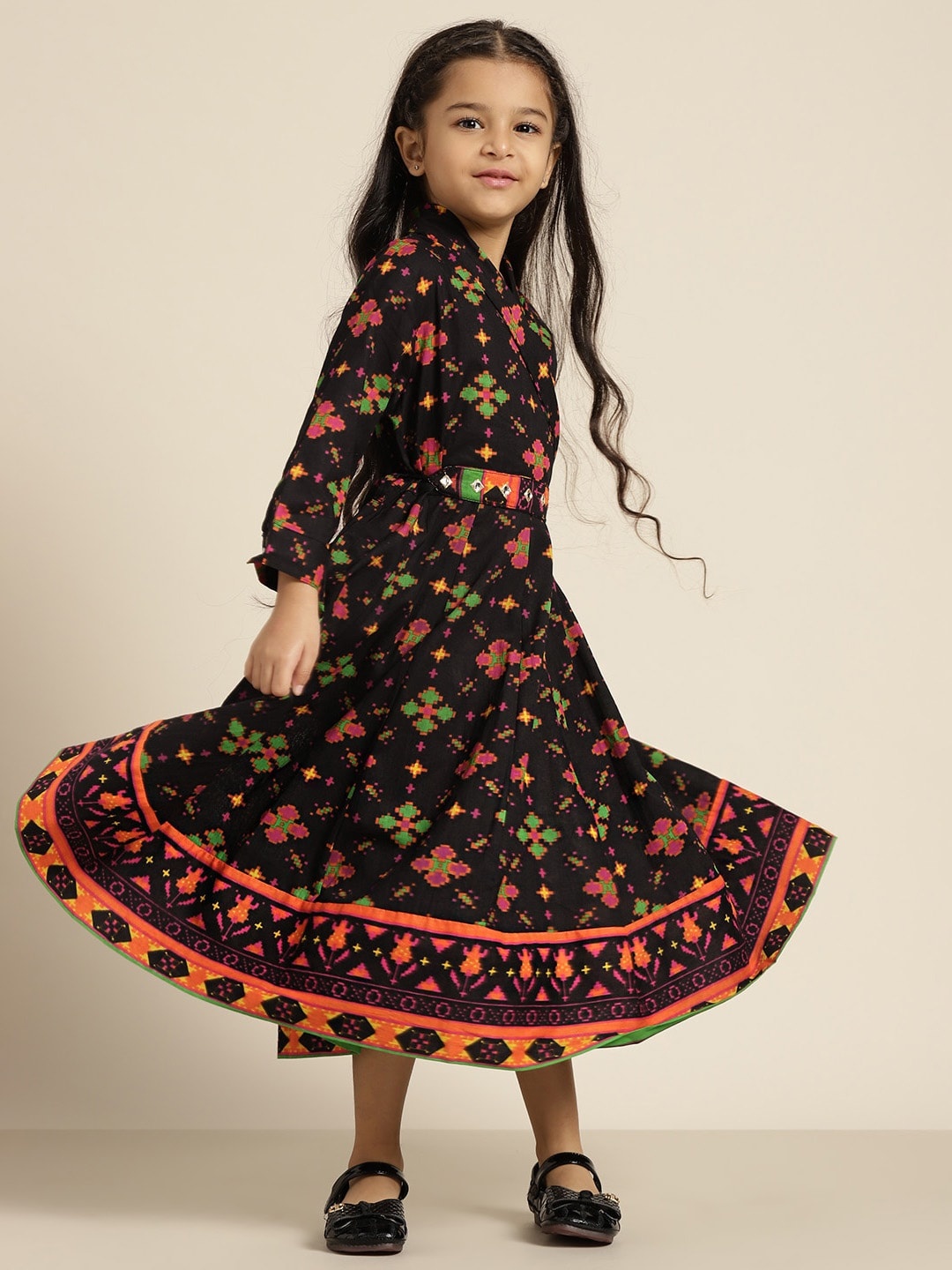 

Sangria Girls Black & Pink Geometric Print Pure Cotton Fit & Flare Dress with Belt