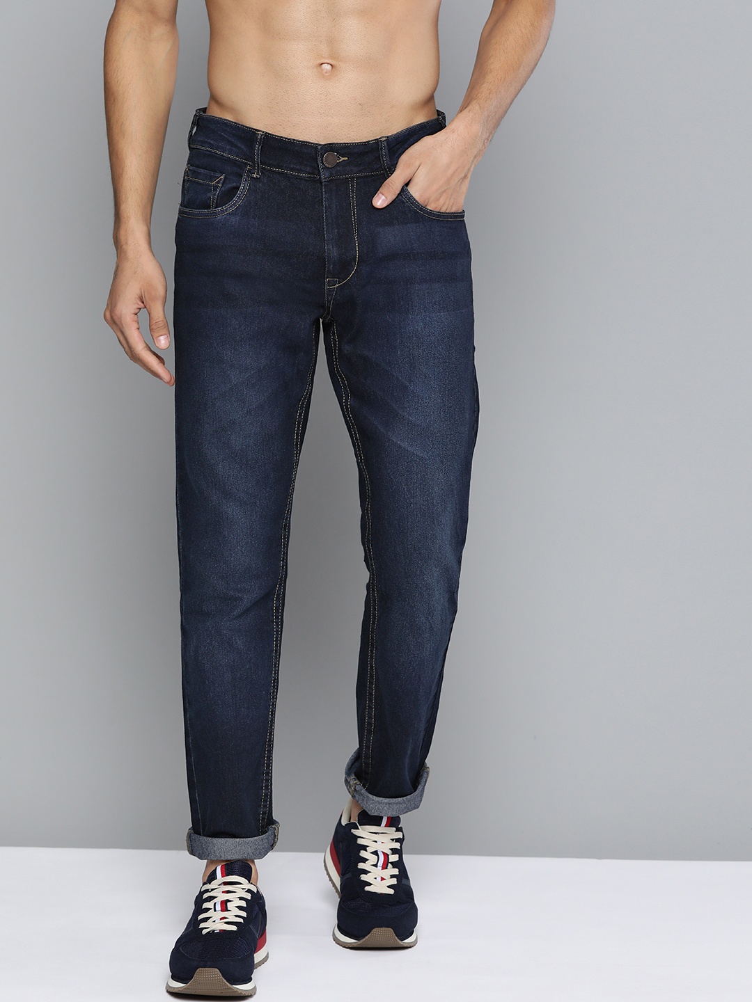 

HERE&NOW Men Navy Blue Solid Slim Fit Light Fade Jeans