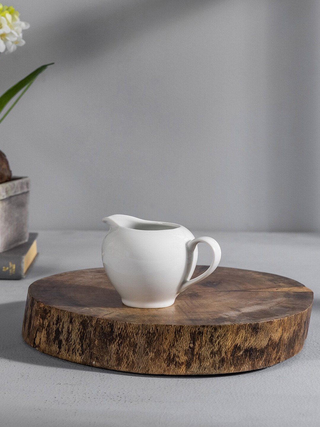 

Pure Home and Living Set of 2 White Porcelain Creamers