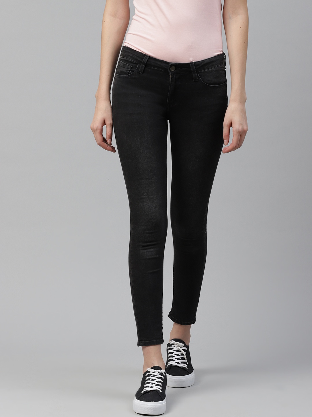 

SPYKAR Women Black Alicia Super Skinny Fit Low-Rise Light Fade Stretchable Jeans