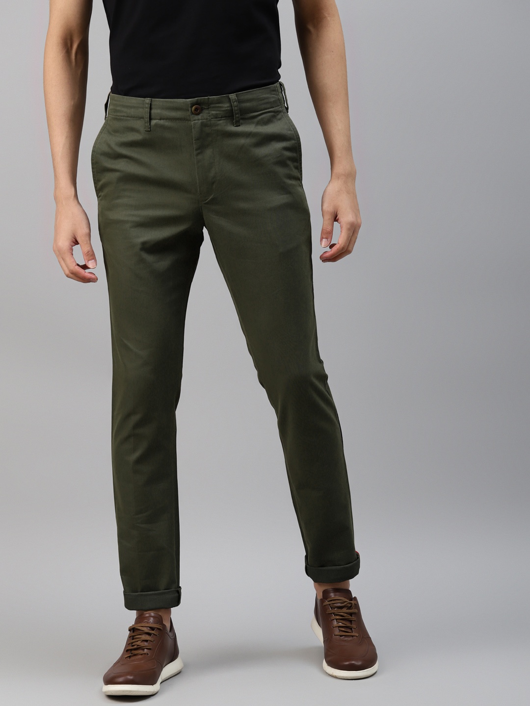 

Tommy Hilfiger Men Olive Slim Fit Regular Trousers