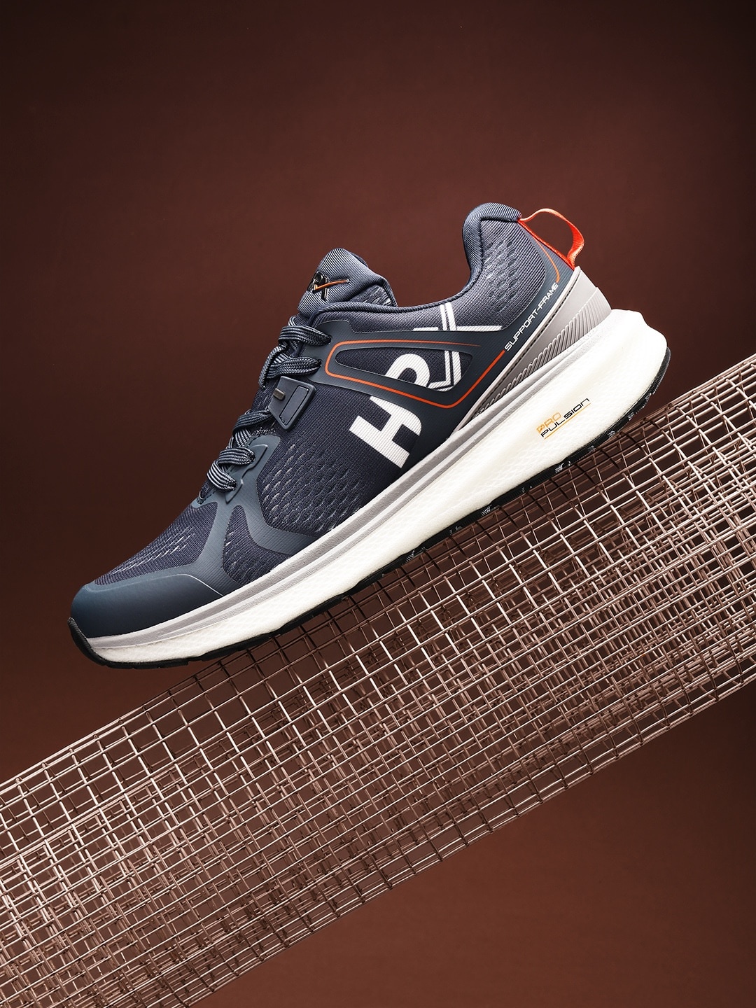 

HRX by Hrithik Roshan Men Navy Blue Propulsion Running Shoes