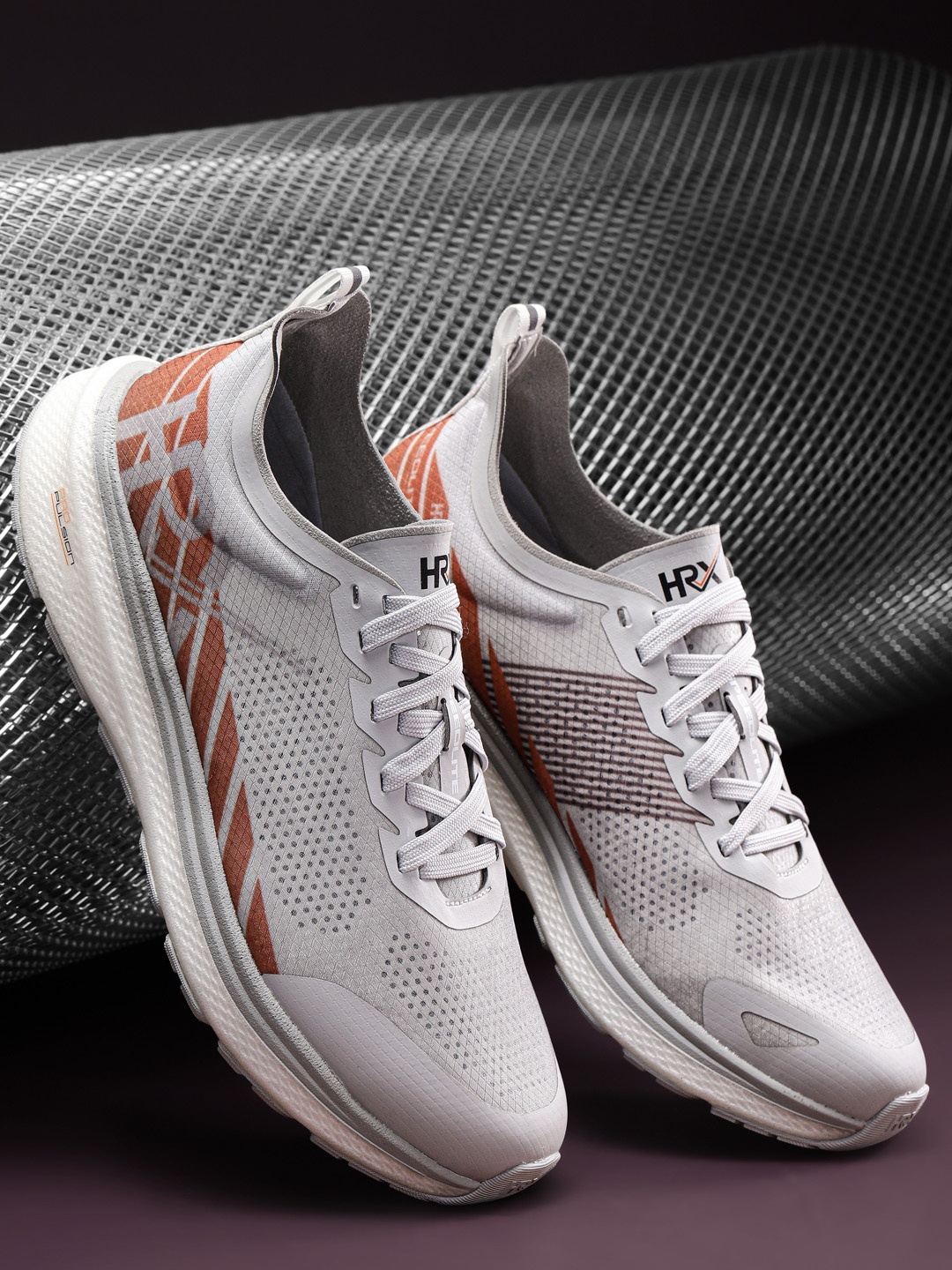 

HRX by Hrithik Roshan Men Grey PROPULSION Running Shoes