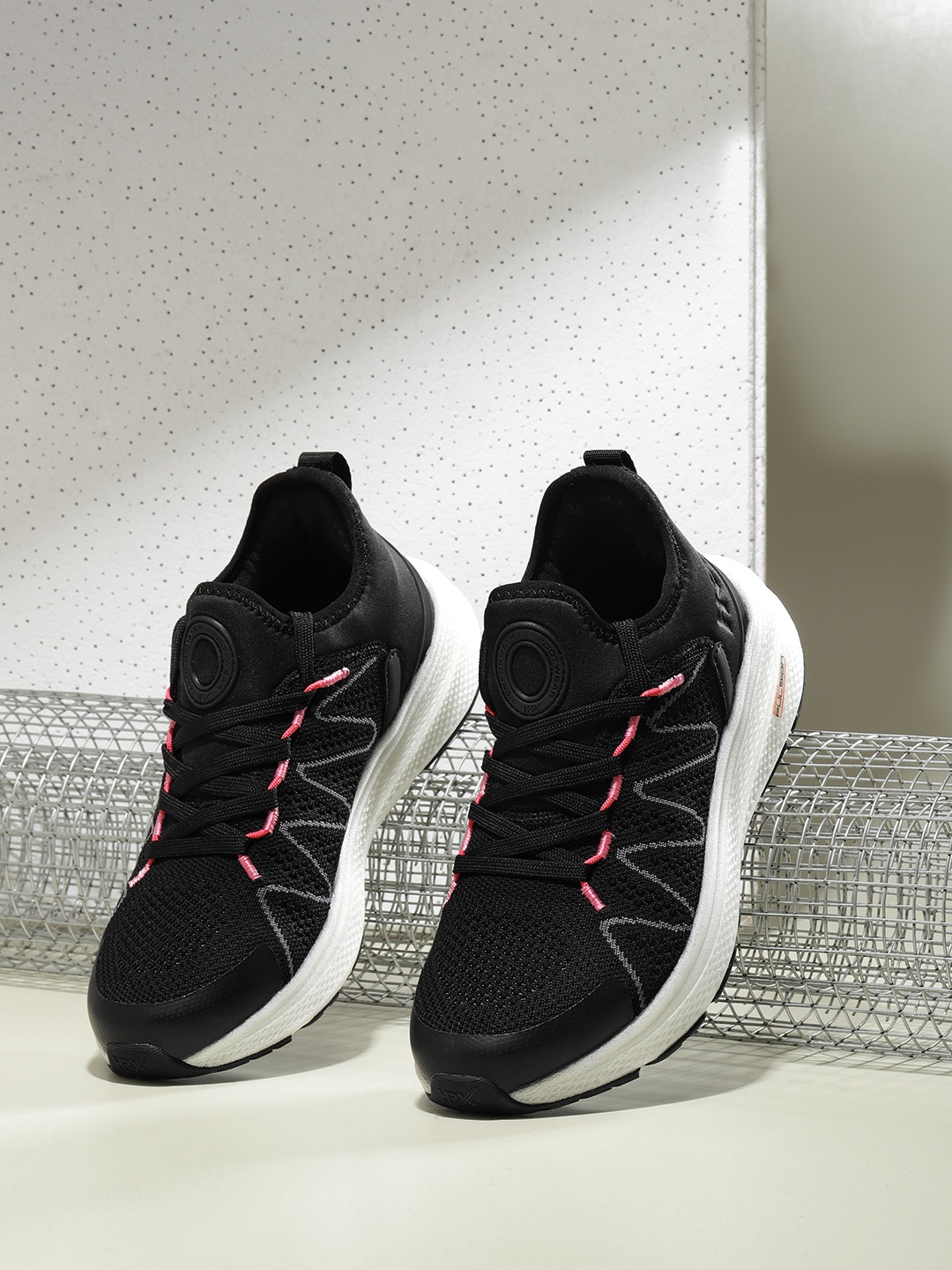 

HRX by Hrithik Roshan Women Black PROPULSION Running Shoe