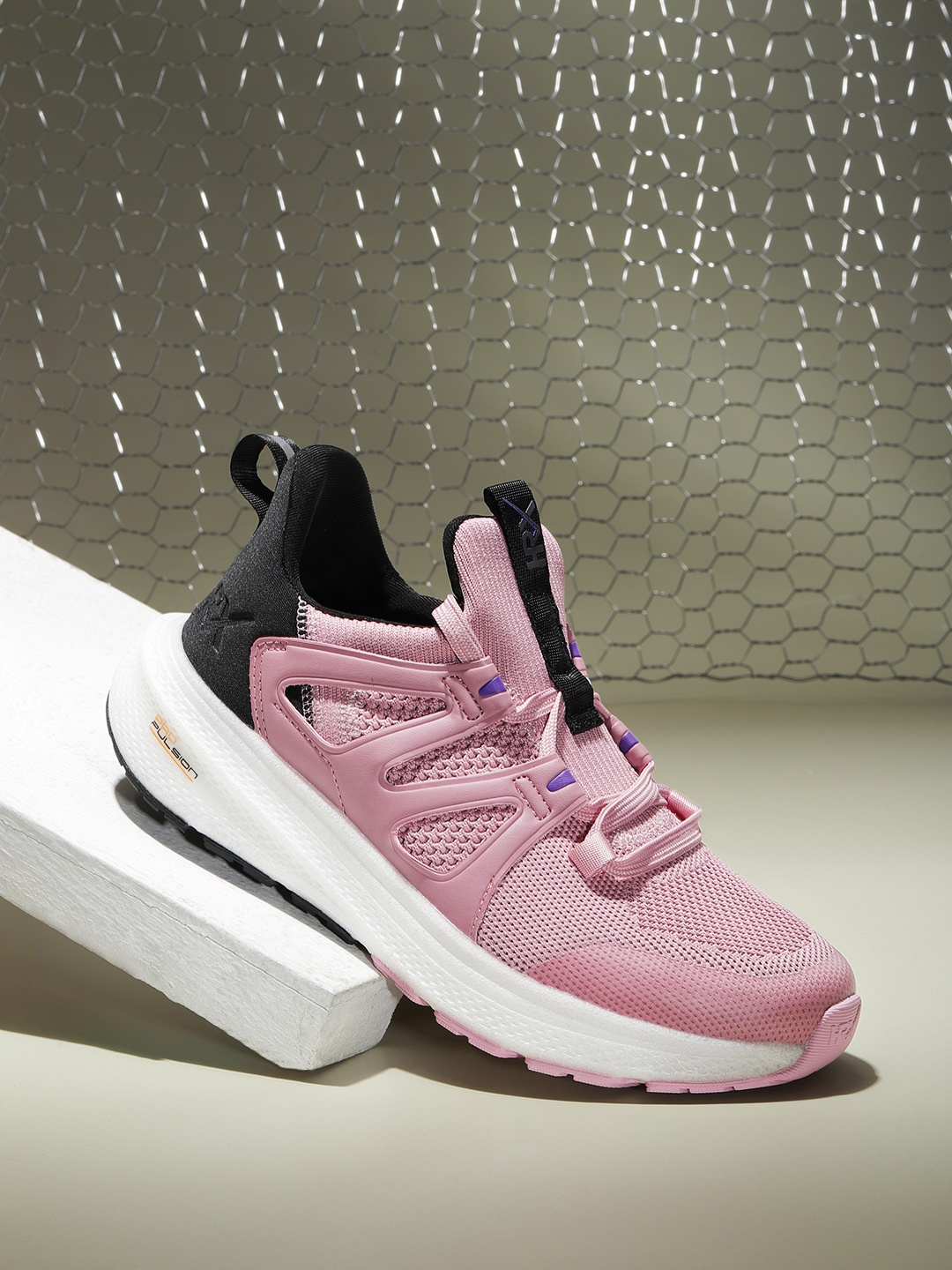 

HRX by Hrithik Roshan Women Pink PROPULSION Running Shoes