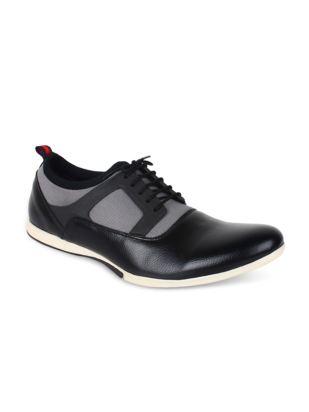 

AADY AUSTIN Men Black & Grey Casual Shoes