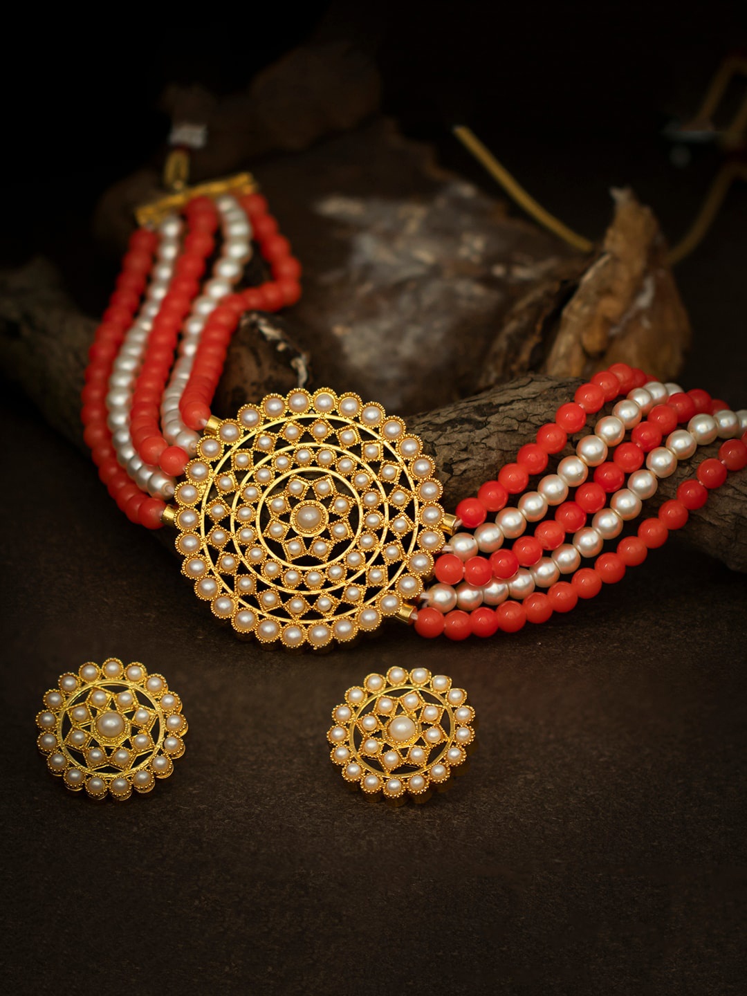 

Sukkhi Gold-Plated Red & White Pearl-Studded Beaded Jewellery Set