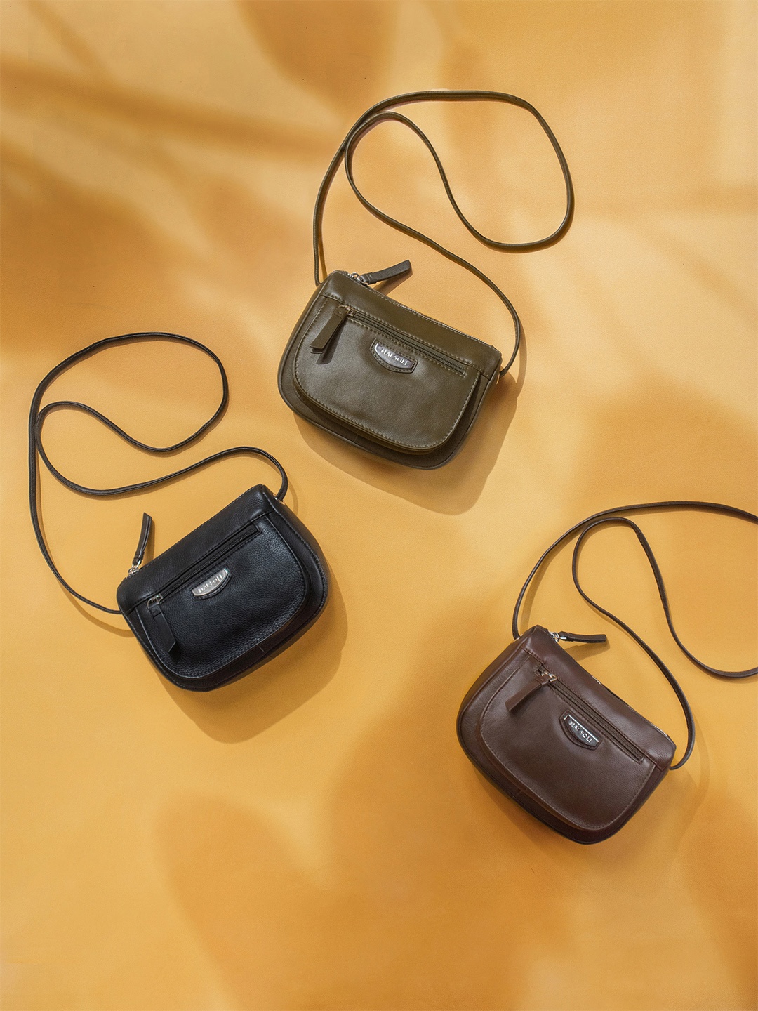 

MAI SOLI Women Black Solid Leather Sling Bag