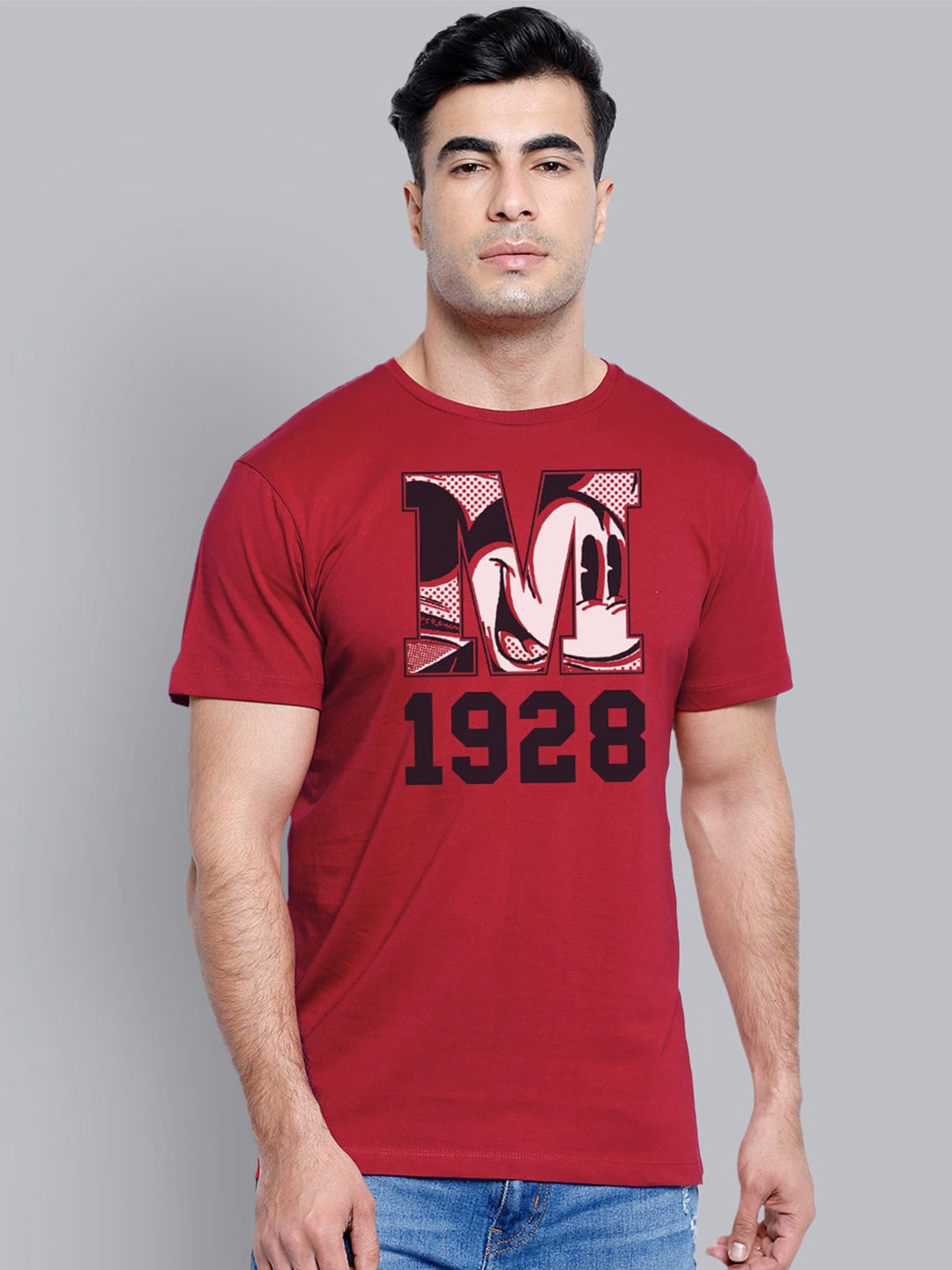 

Free Authority Men Red Mickey Friends Printed Pure Cotton T-shirt