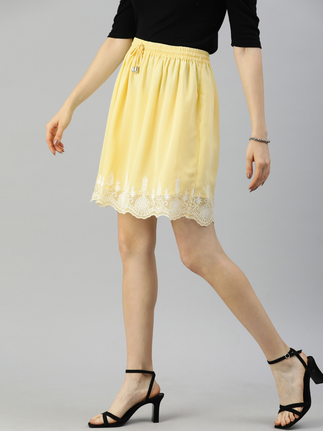 

I AM FOR YOU Women Yellow & White Embroidered Detail A-Line Skirt with Gathers