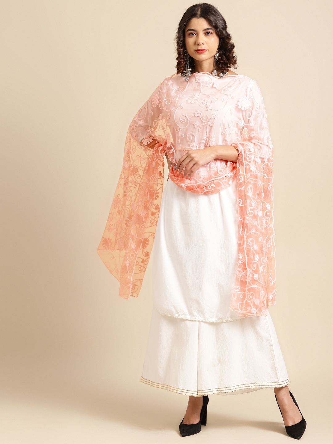 

Saadgi Peach-Coloured Ethnic Motifs Aari Embroidered Dupatta