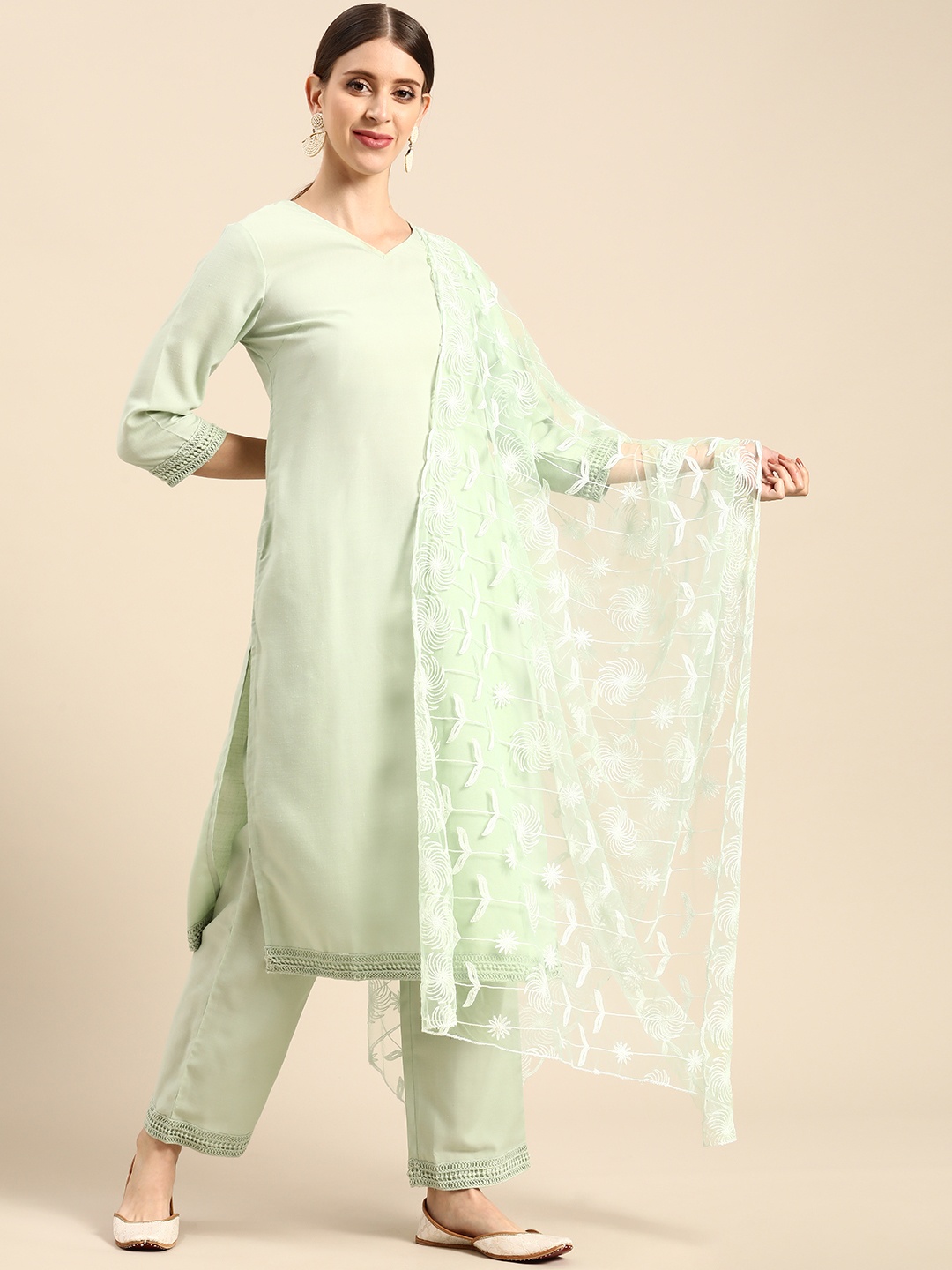 

Saadgi Green Aari Embroidered Dupatta