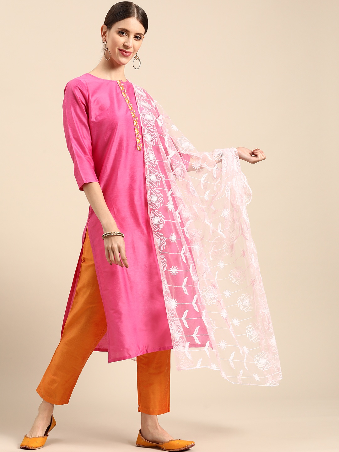 

Saadgi Pink Ethnic Motifs Aari Embroidered Dupatta