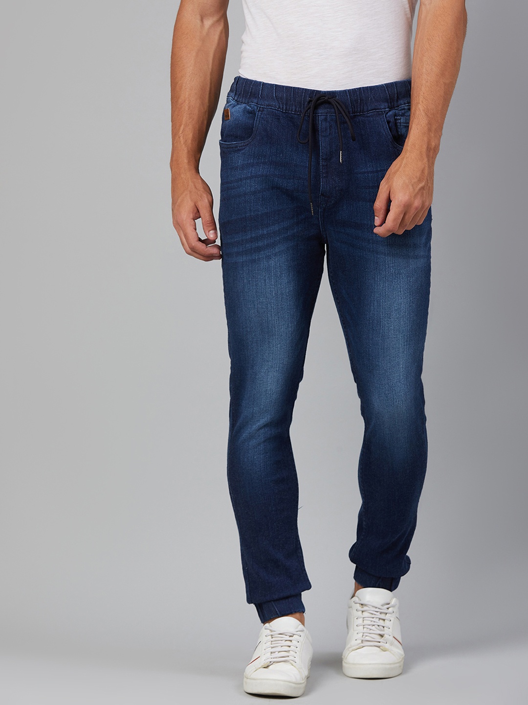 

WROGN Men Navy Blue Solid Denim Straight Fit Joggers
